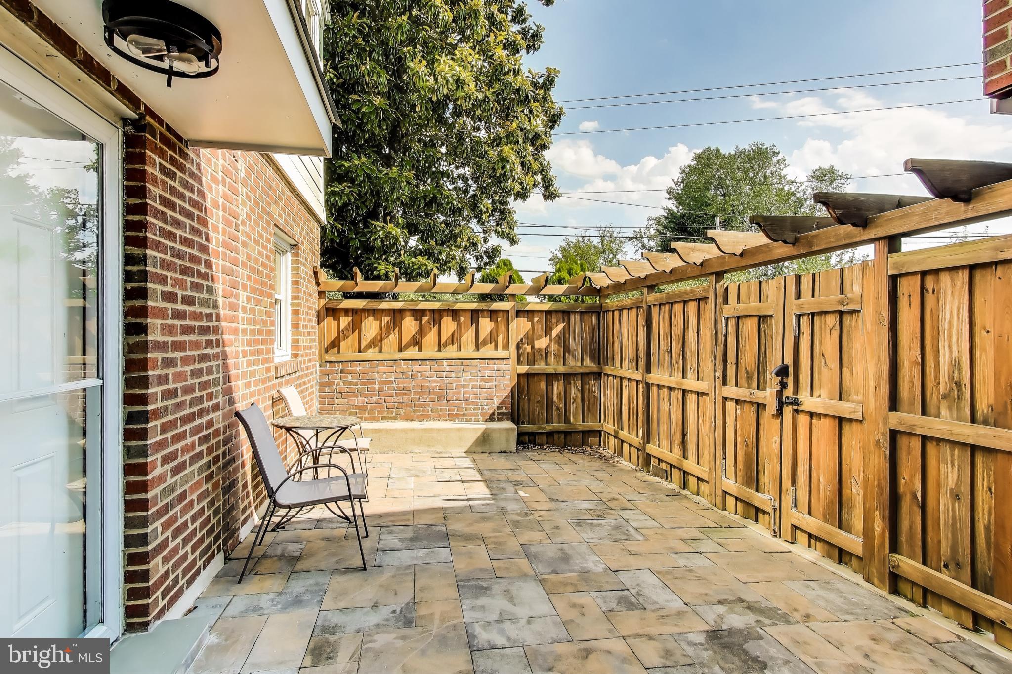 ROCK SPRING - Residential