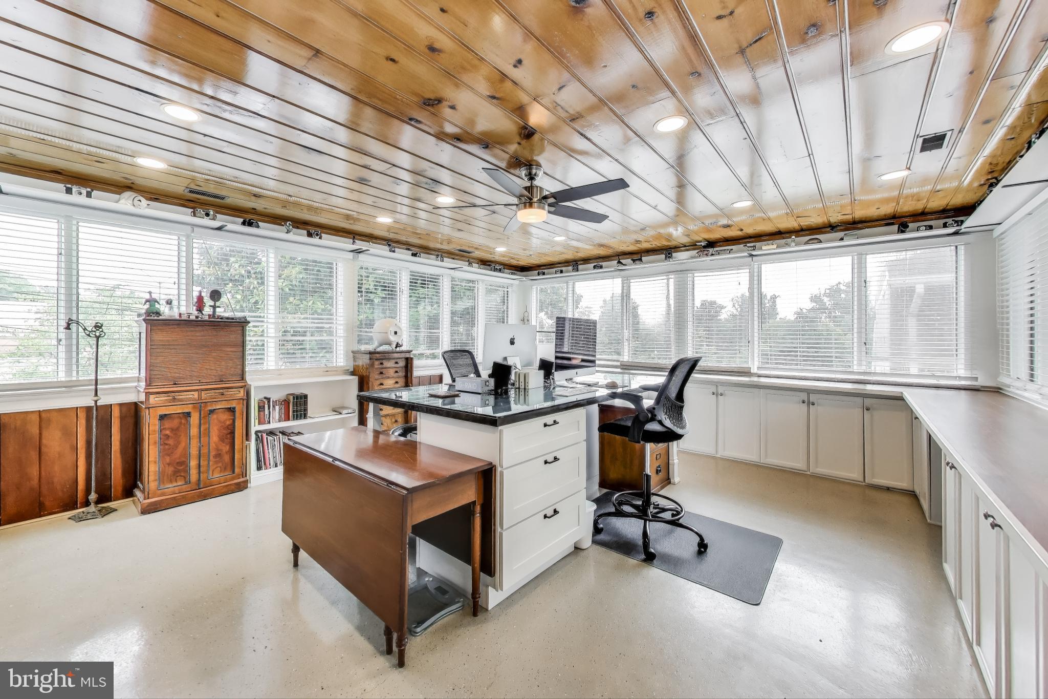 ROCK SPRING - Residential