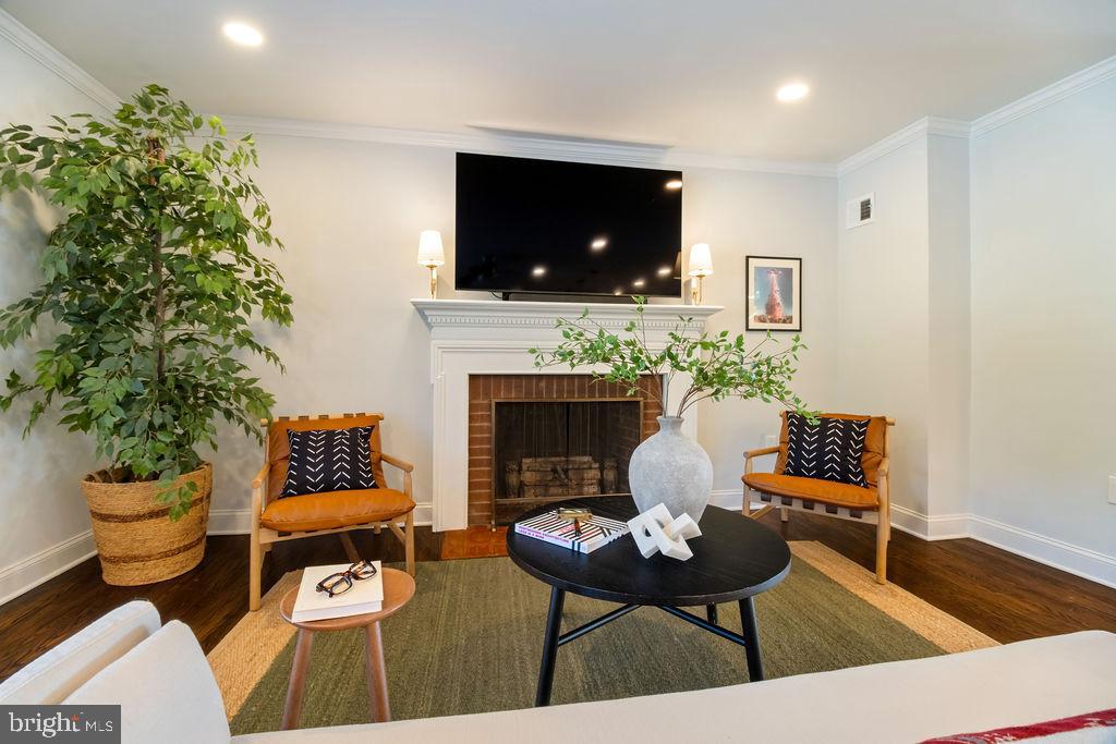 ROCK SPRING - Residential