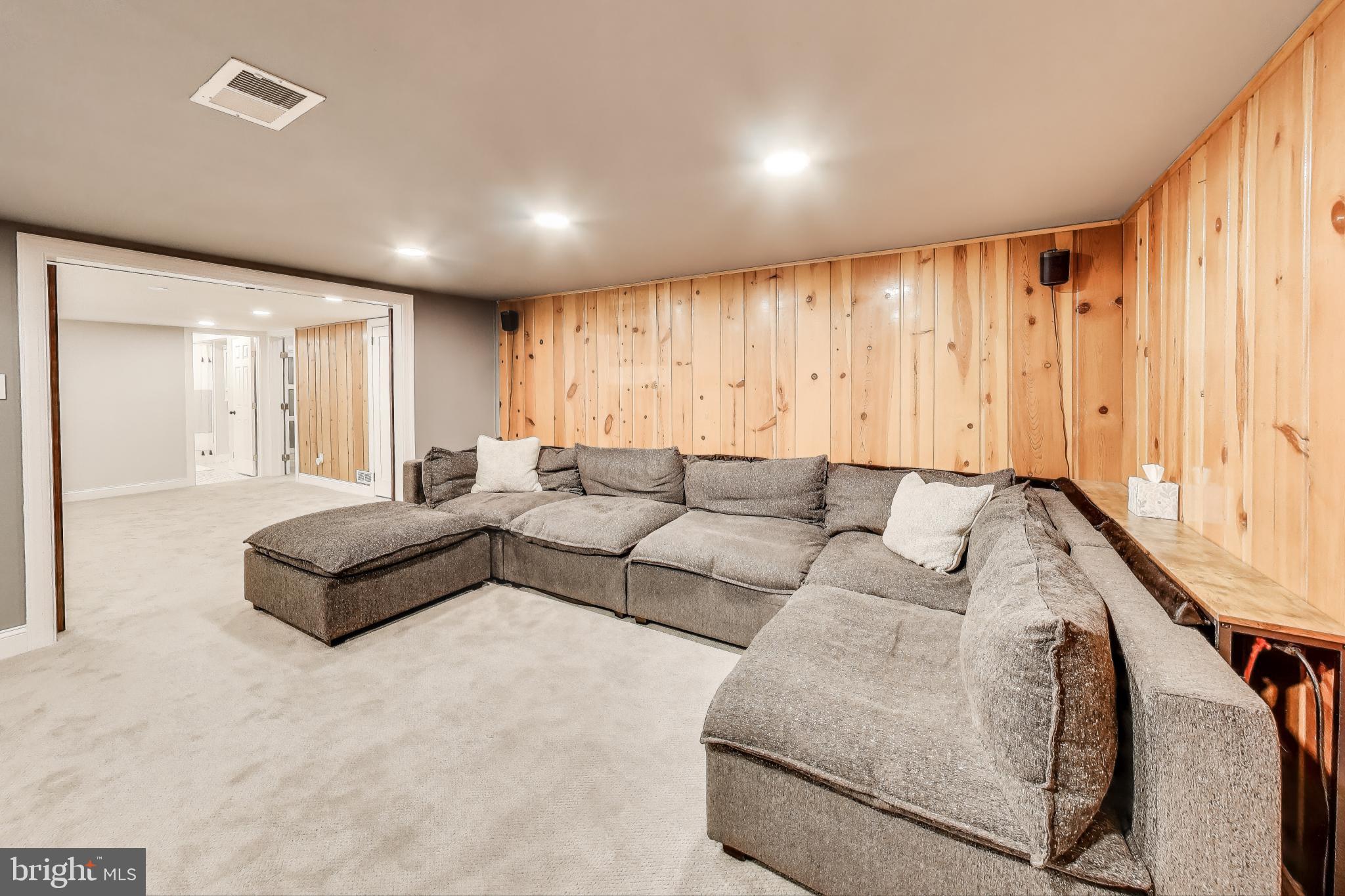 ROCK SPRING - Residential