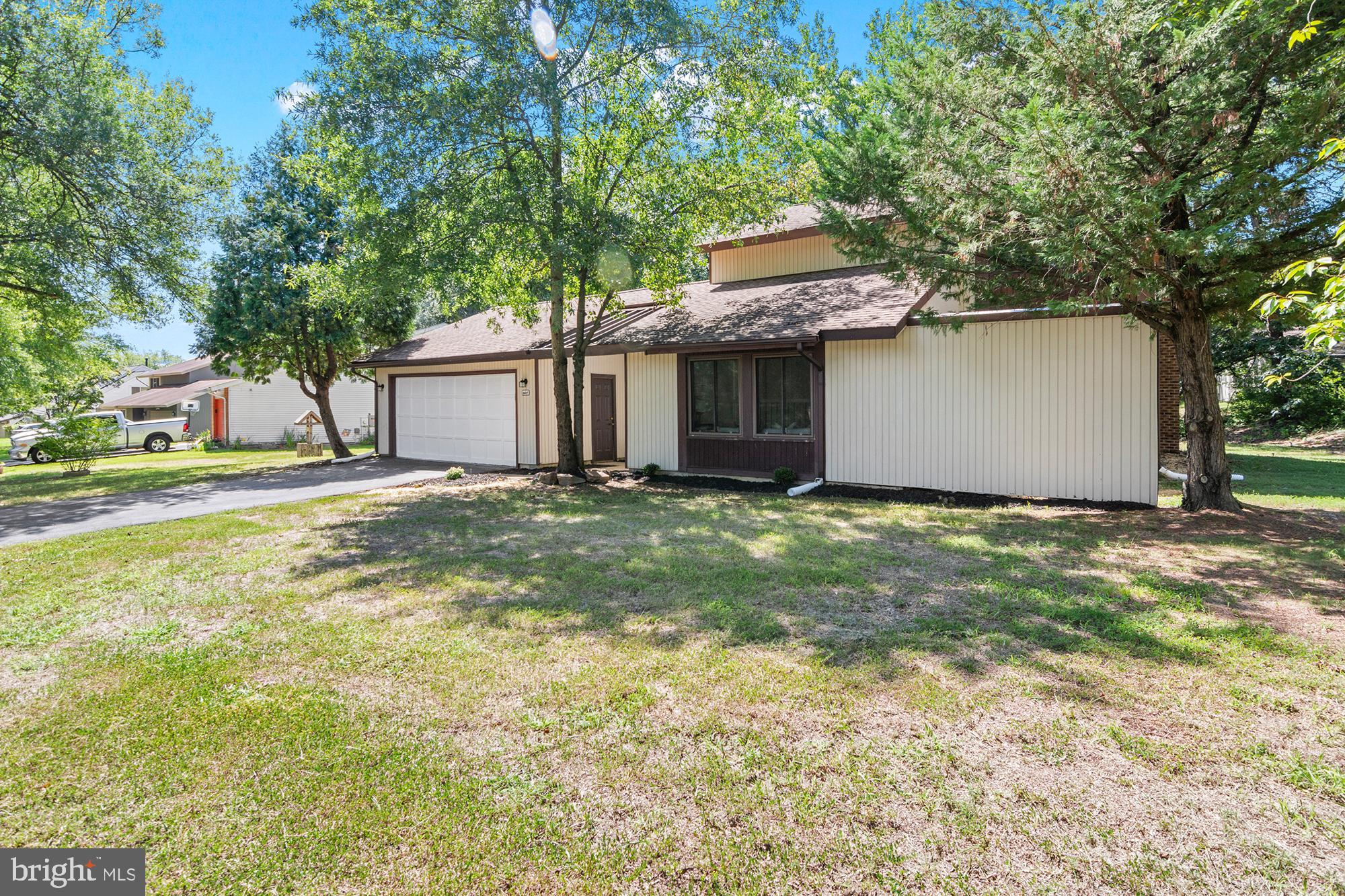 8605 MONMOUTH DRIVE