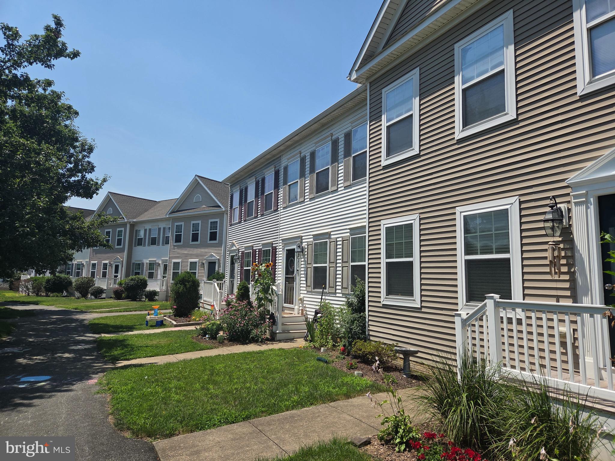 203 HEATHERSAGE DRIVE