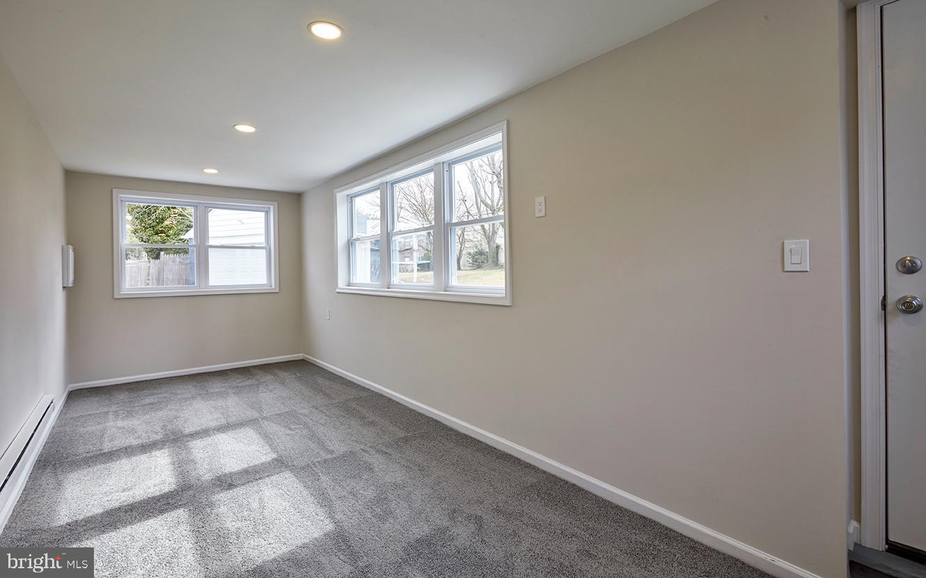 HAVERTOWN - Residential