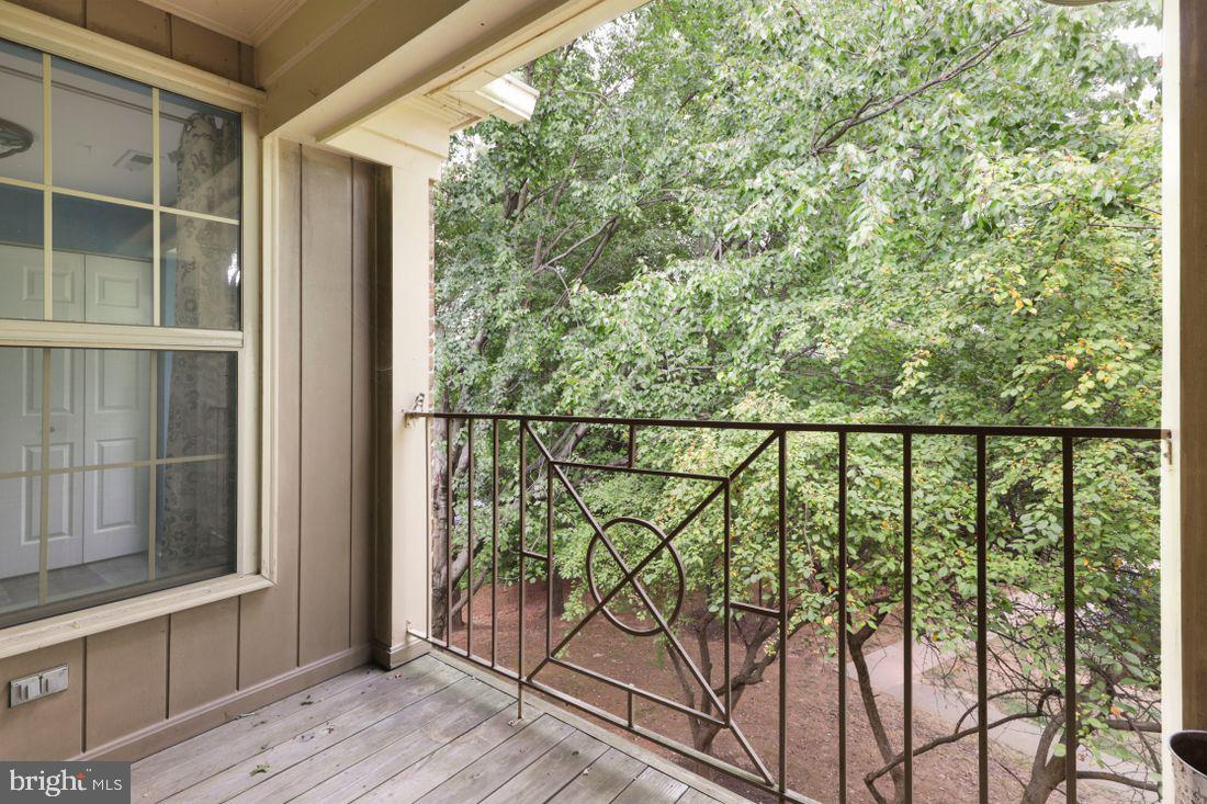 THE POINTE - Residential