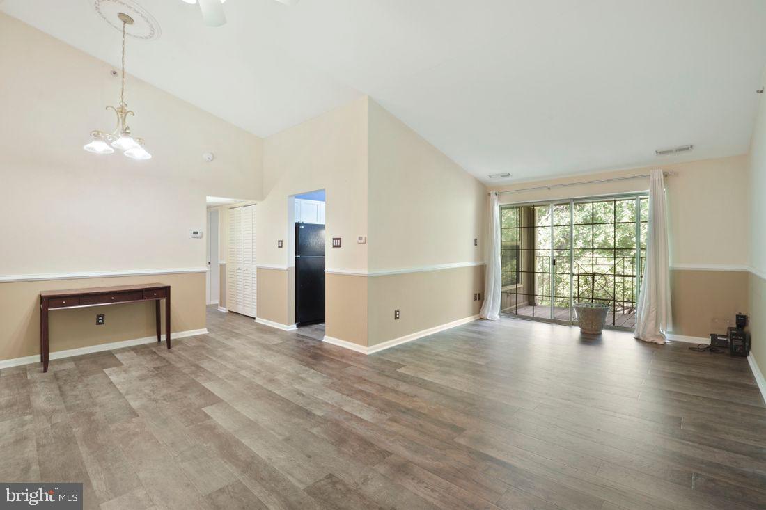 THE POINTE - Residential