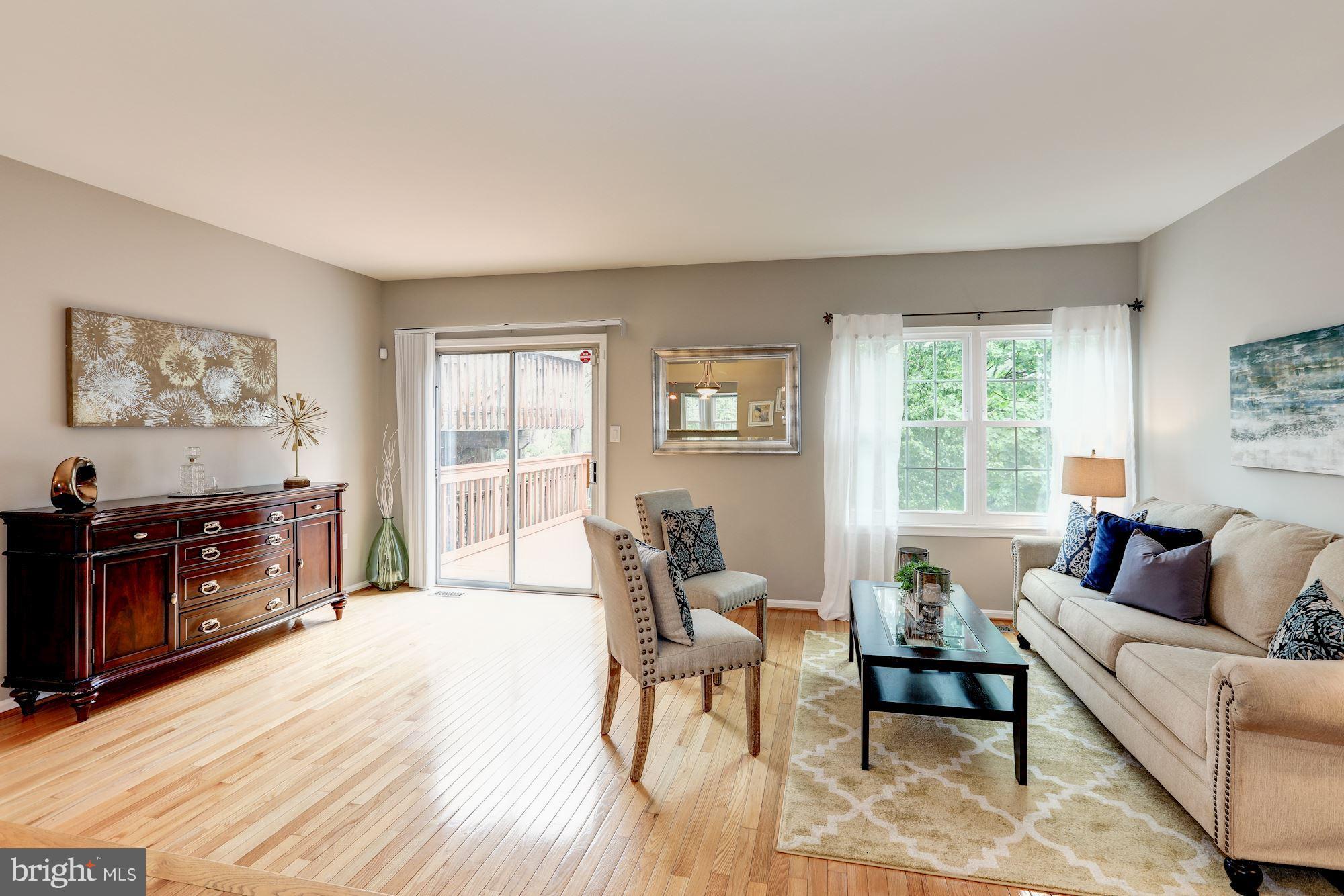 CALVERTON - Residential