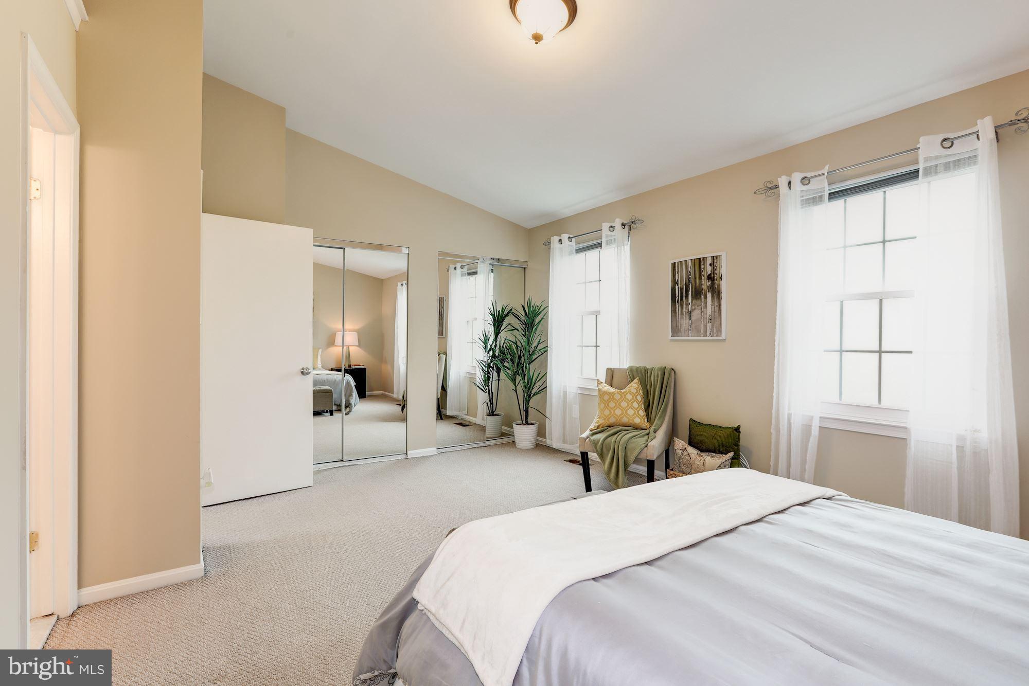 CALVERTON - Residential