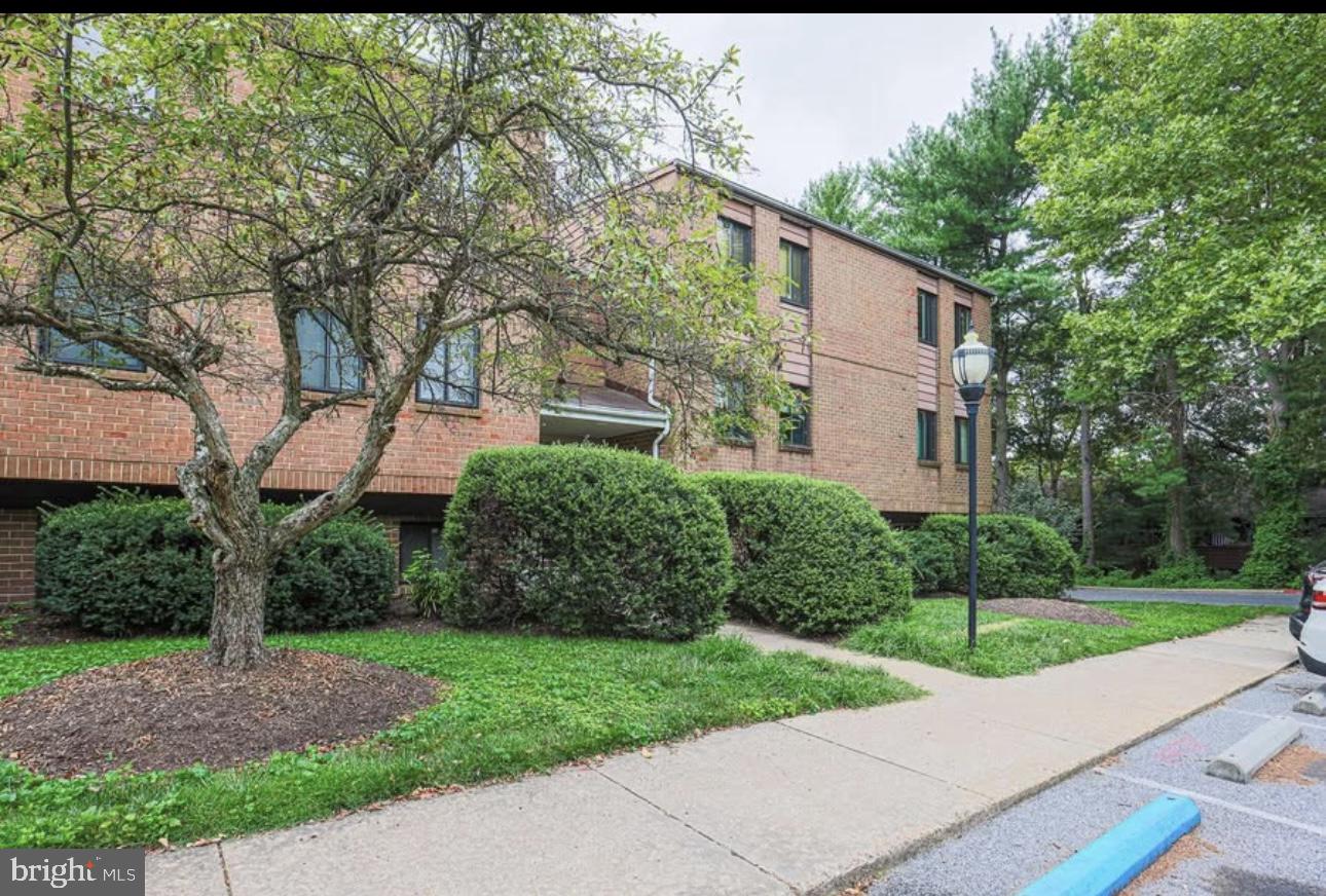 ROCKLAND RUN - Residential Lease