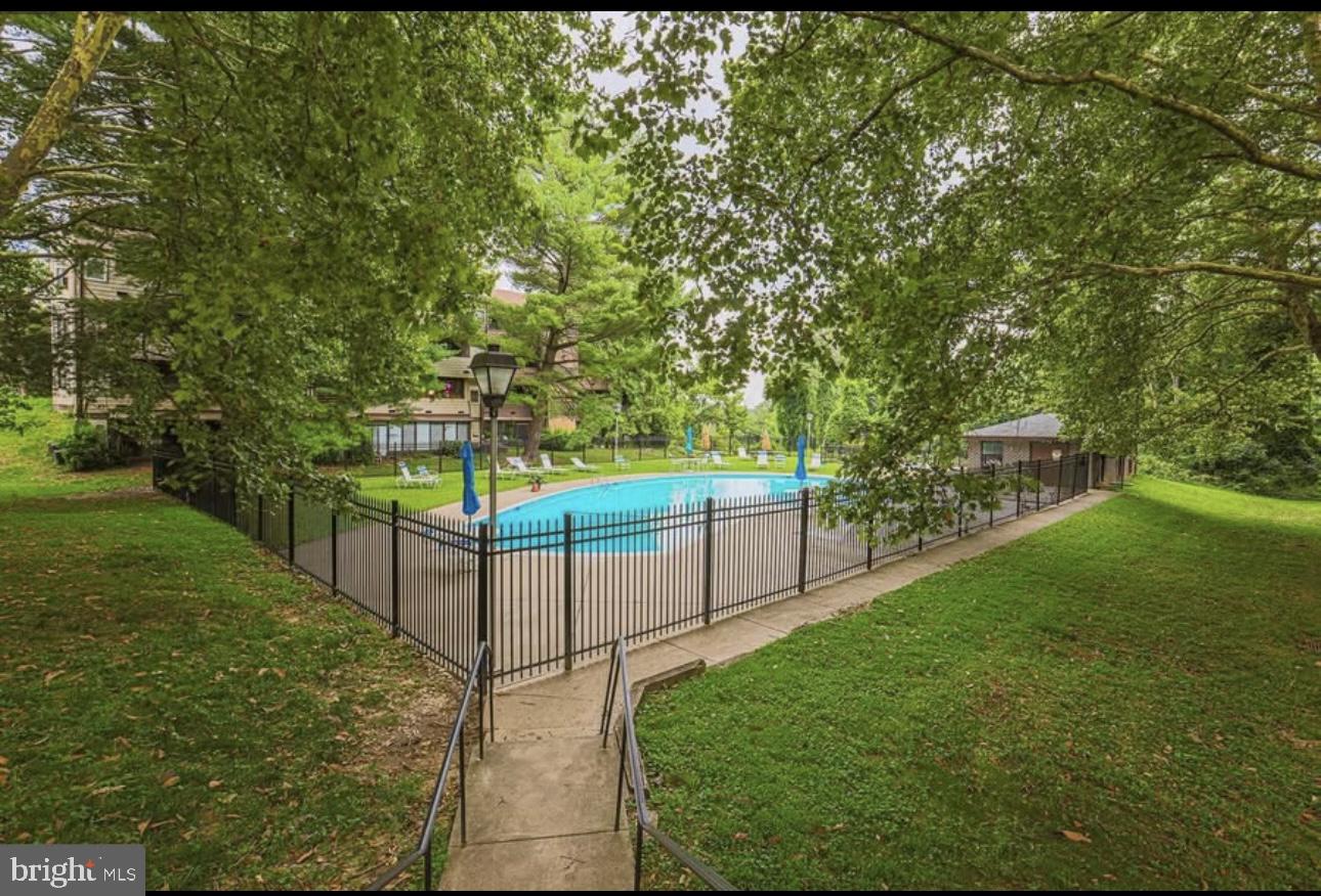 ROCKLAND RUN - Residential Lease