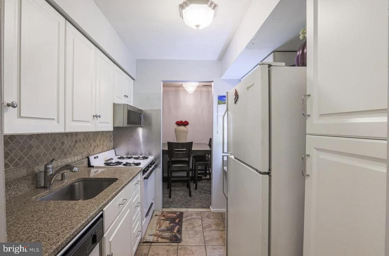 ROCKLAND RUN - Residential Lease