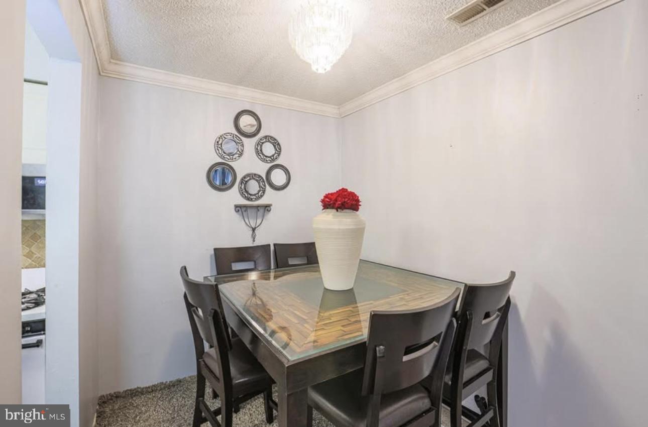 ROCKLAND RUN - Residential Lease