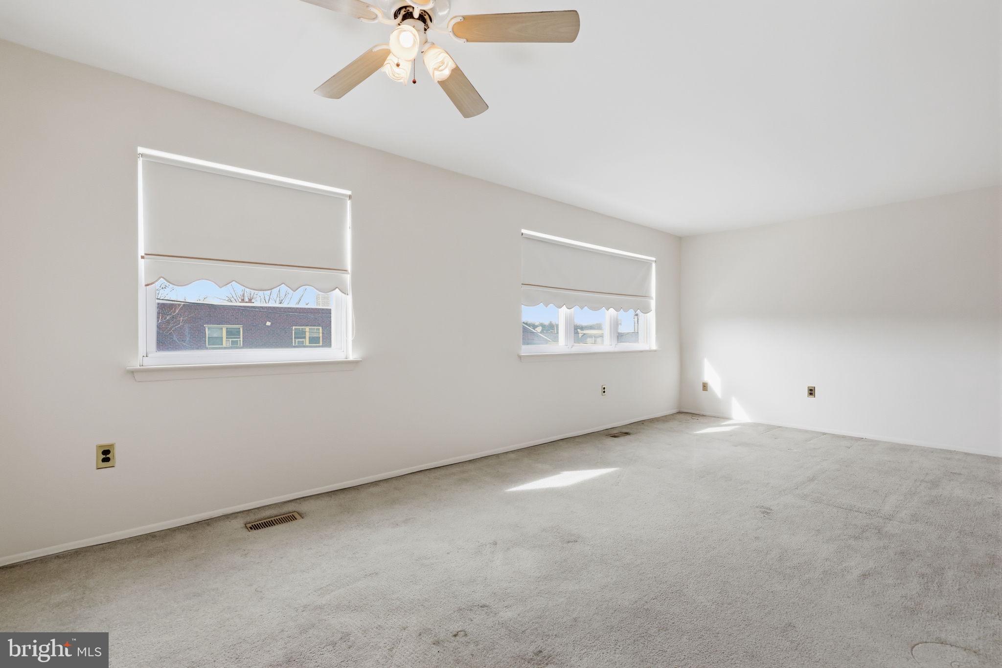 LEXINGTON PARK - Residential