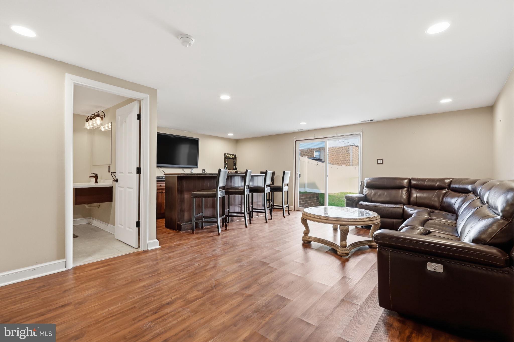 LEXINGTON PARK - Residential