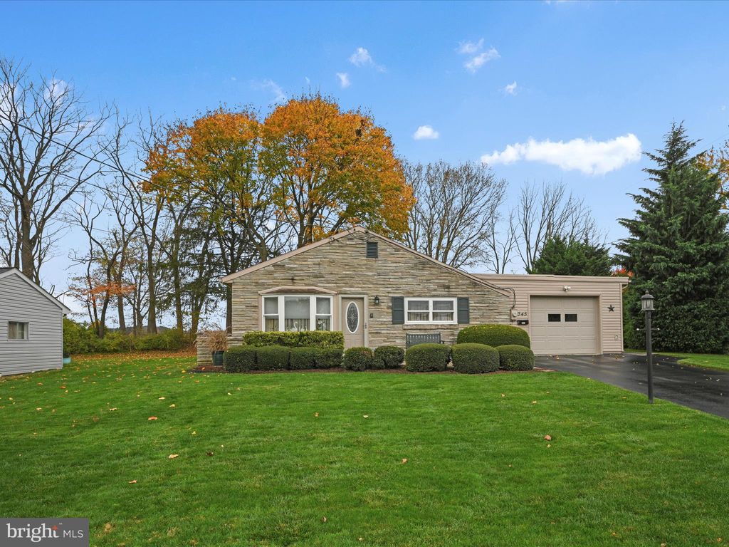 Photo of 345 Lania Drive, Landisville, PA 17538 (MLS # PALA2043614)