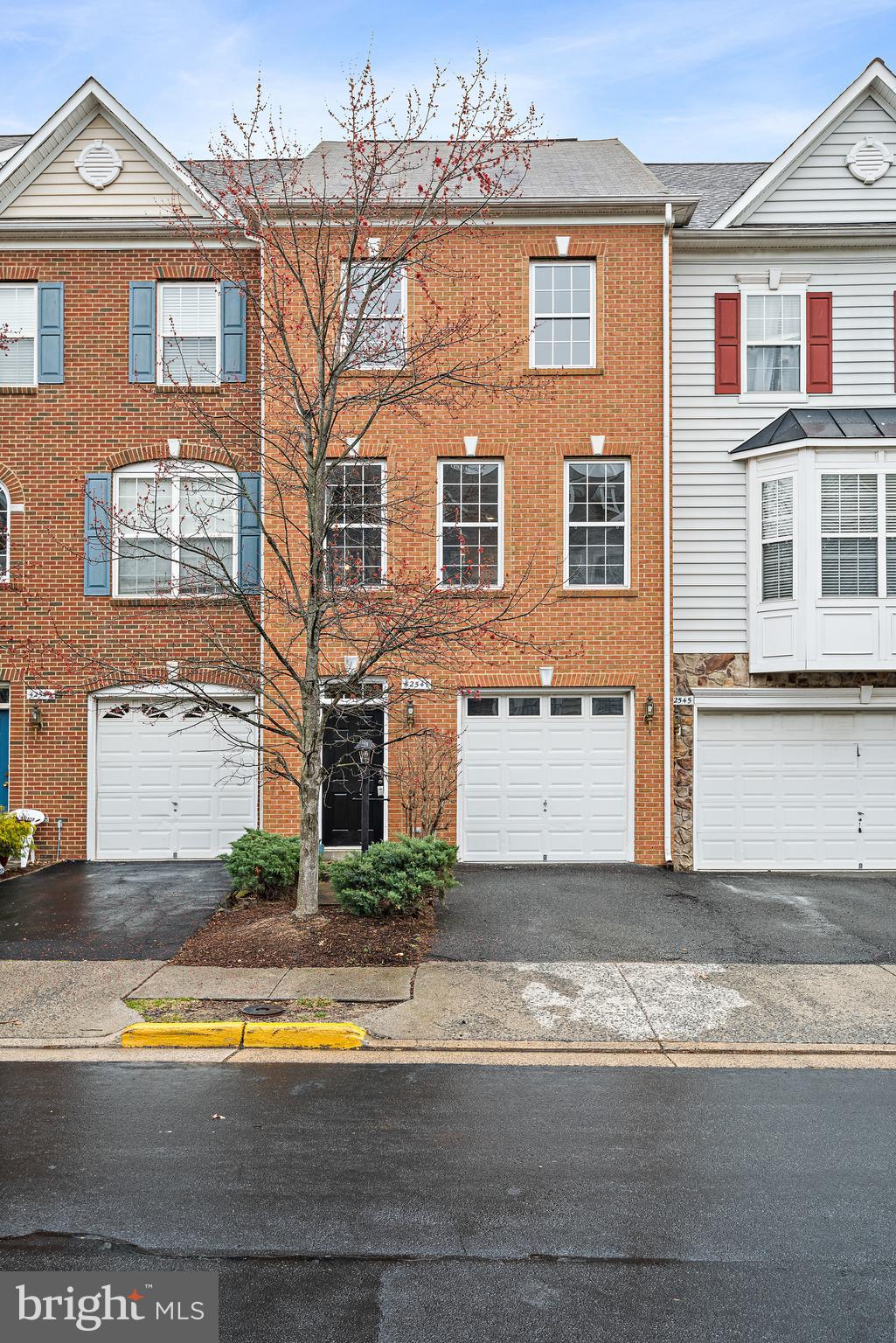 BRAMBLETON - Residential