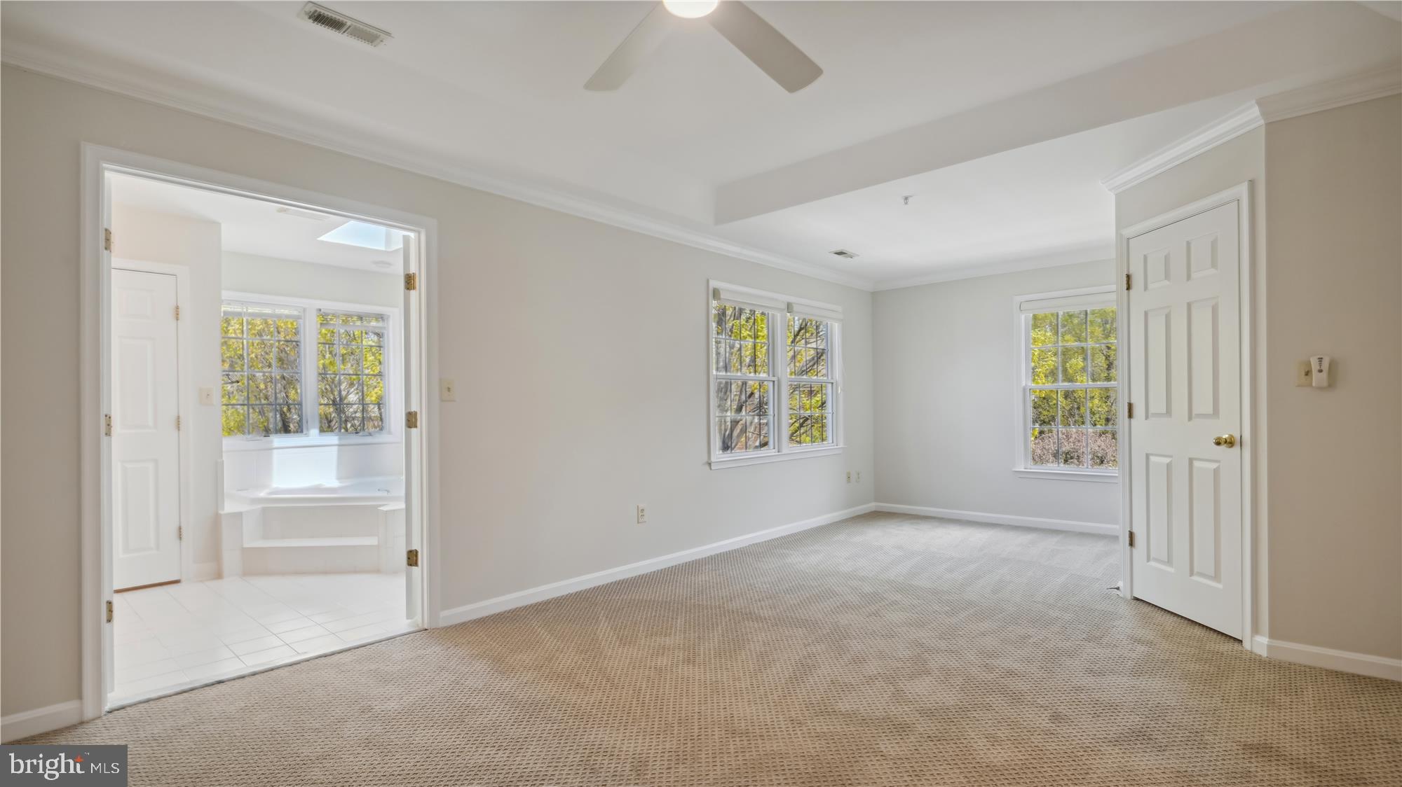 ROSE HILL FALLS - Residential Lease