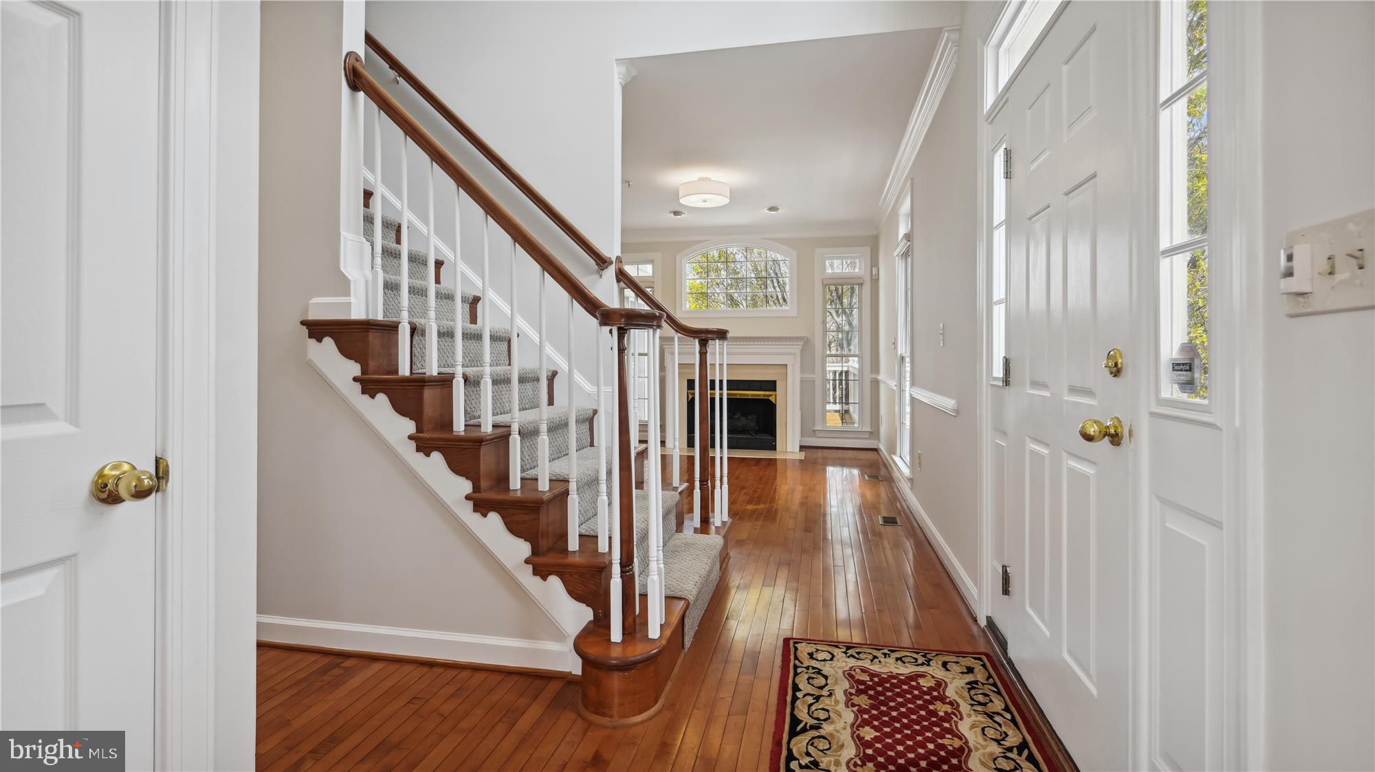 ROSE HILL FALLS - Residential Lease