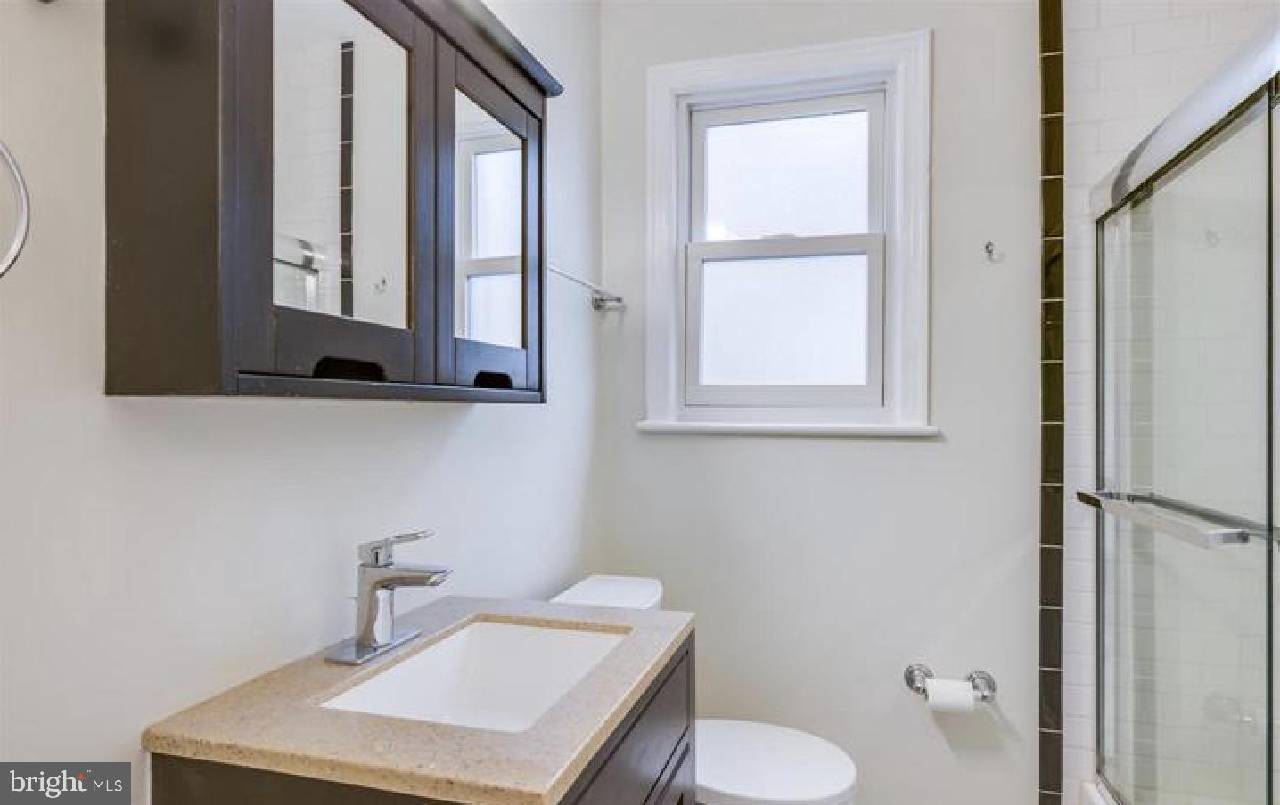 COURTHOUSE - Residential Lease