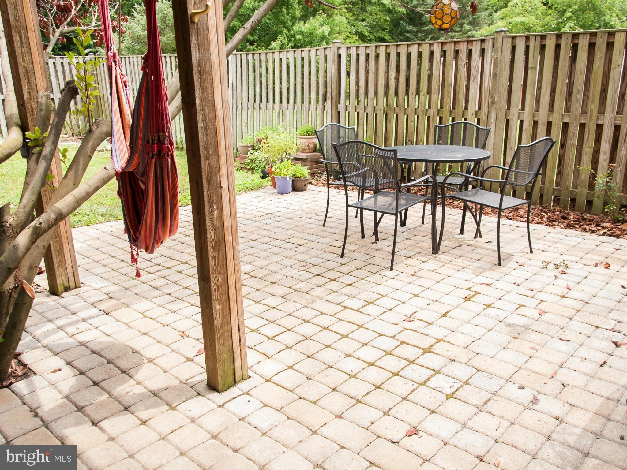 D EVEREUX WEST - Residential Lease