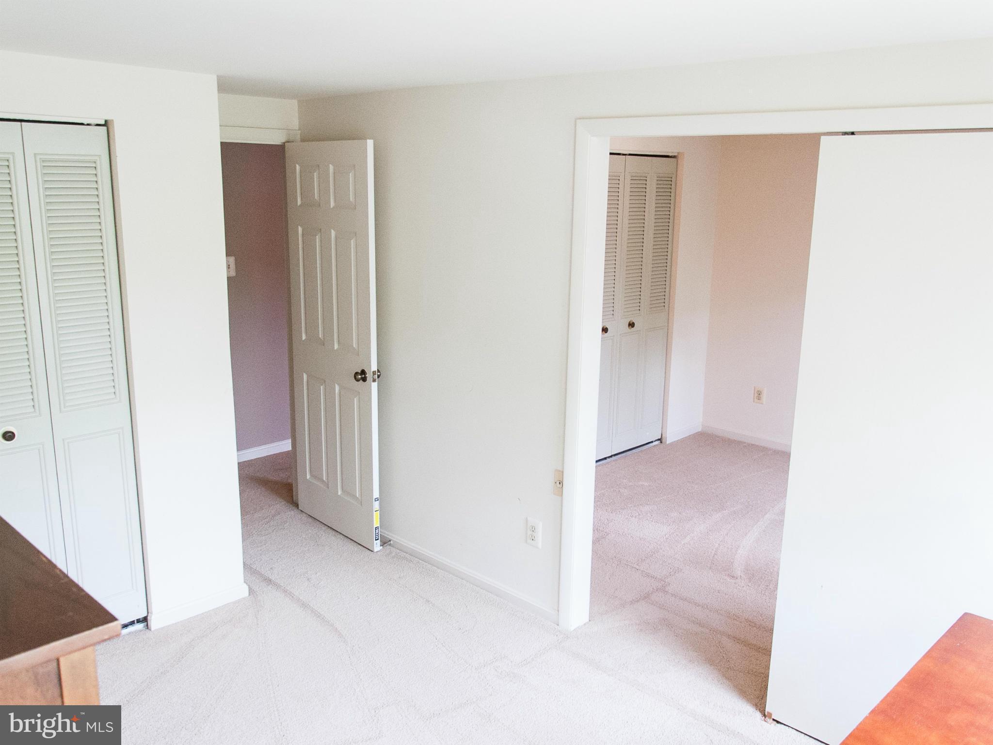 D EVEREUX WEST - Residential Lease