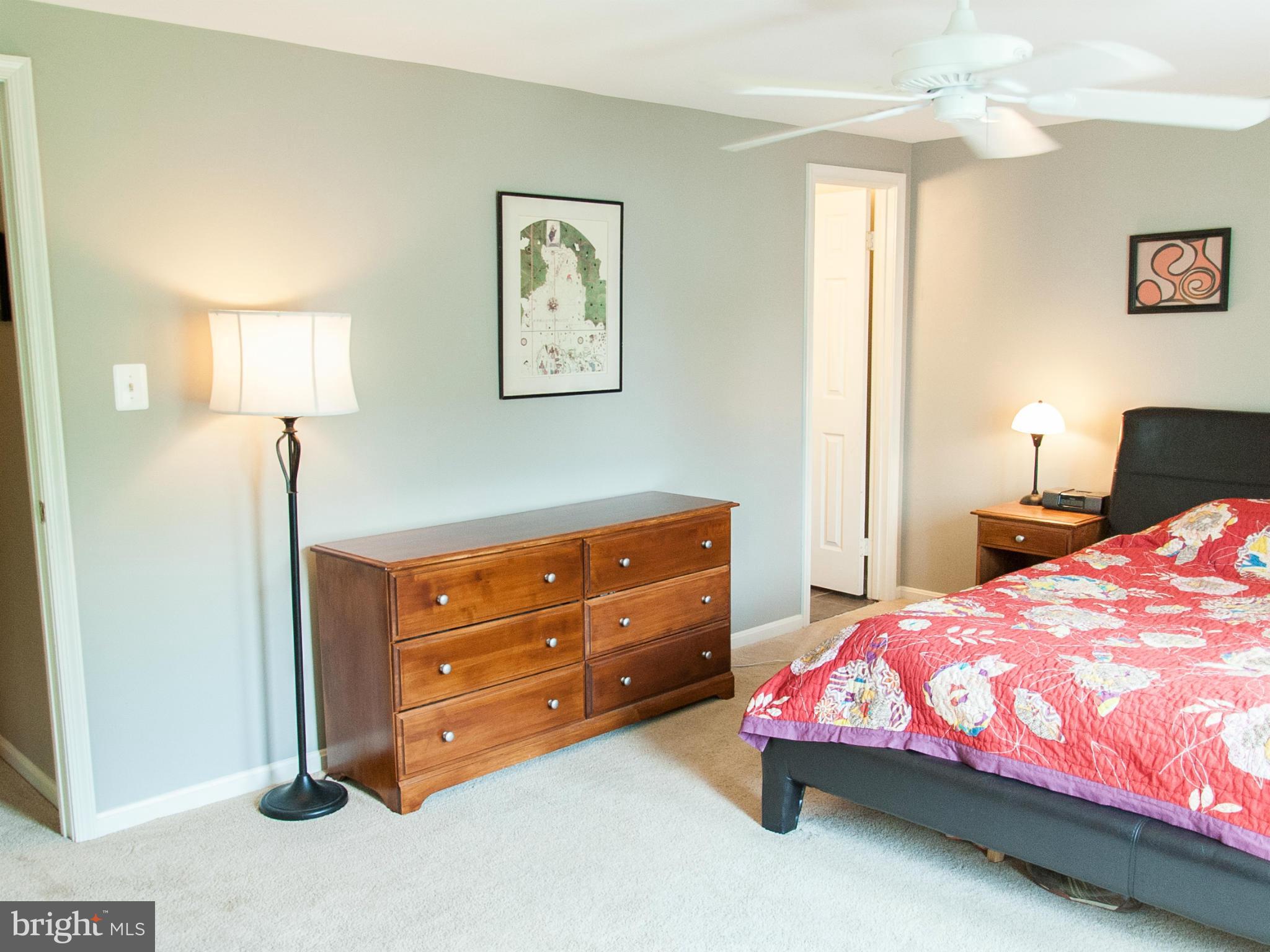 D EVEREUX WEST - Residential Lease