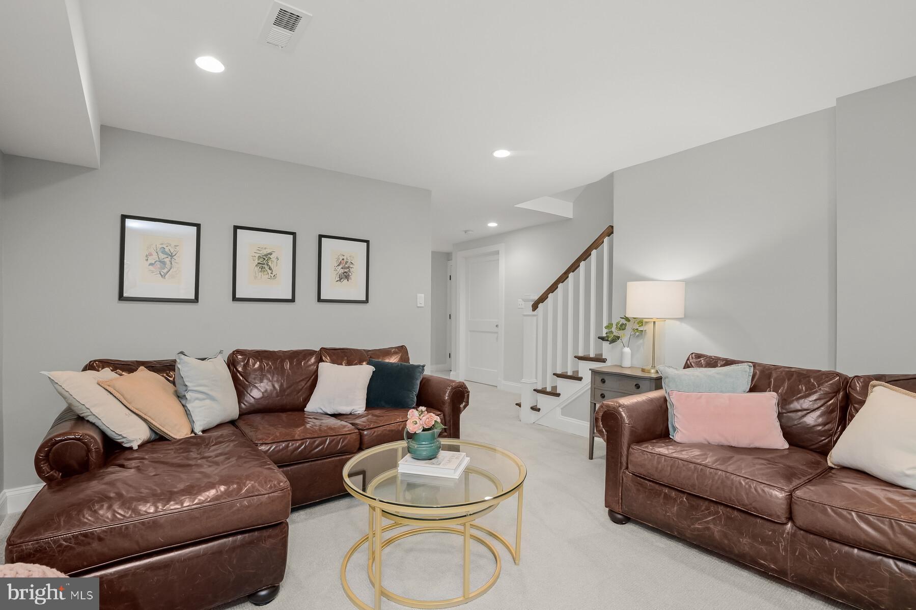 GLEN ECHO HEIGHTS - Residential