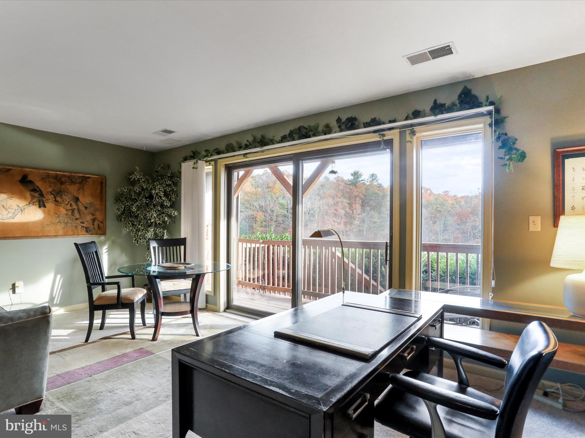 THE WOODS - Residential