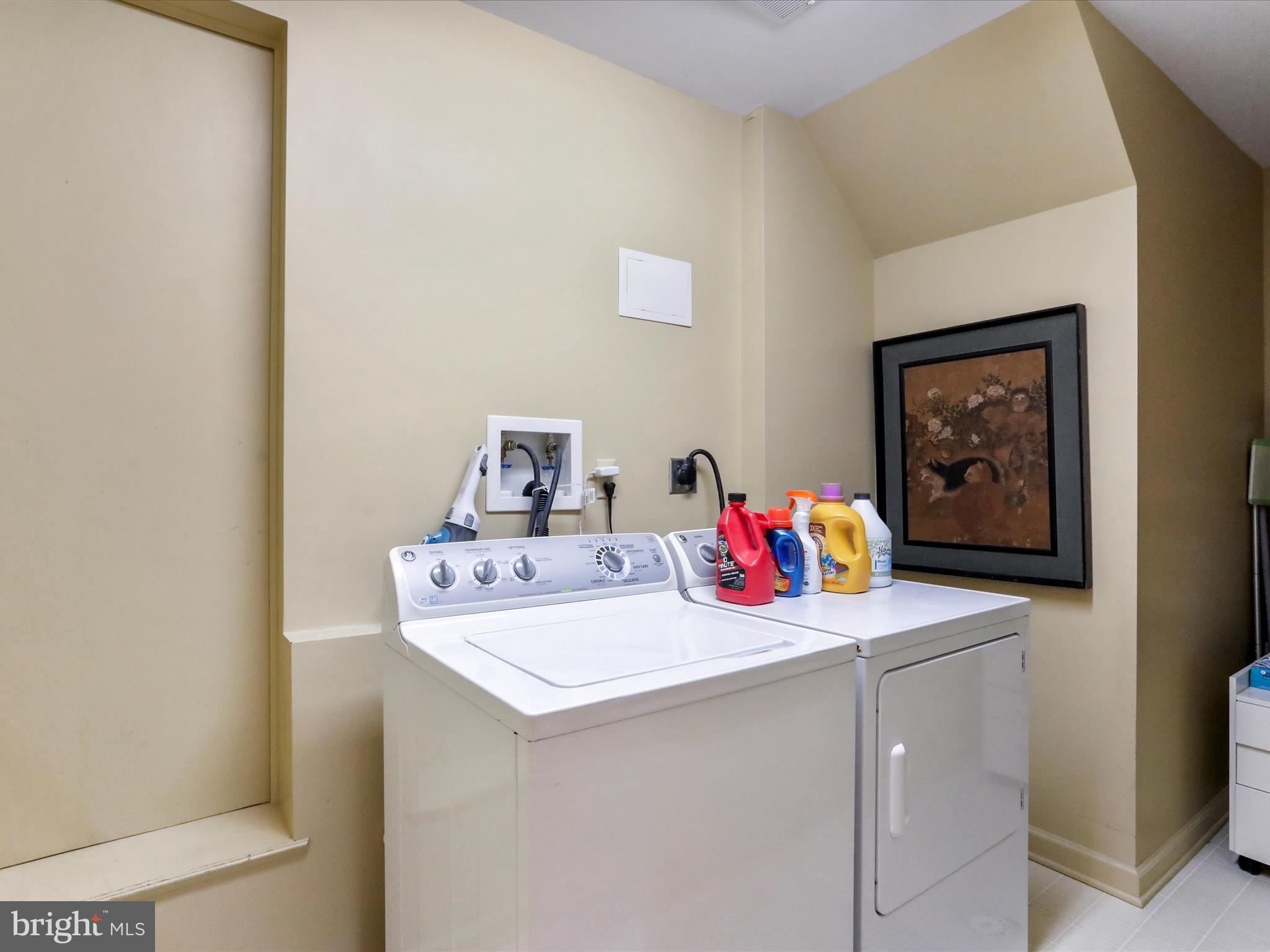 THE WOODS - Residential