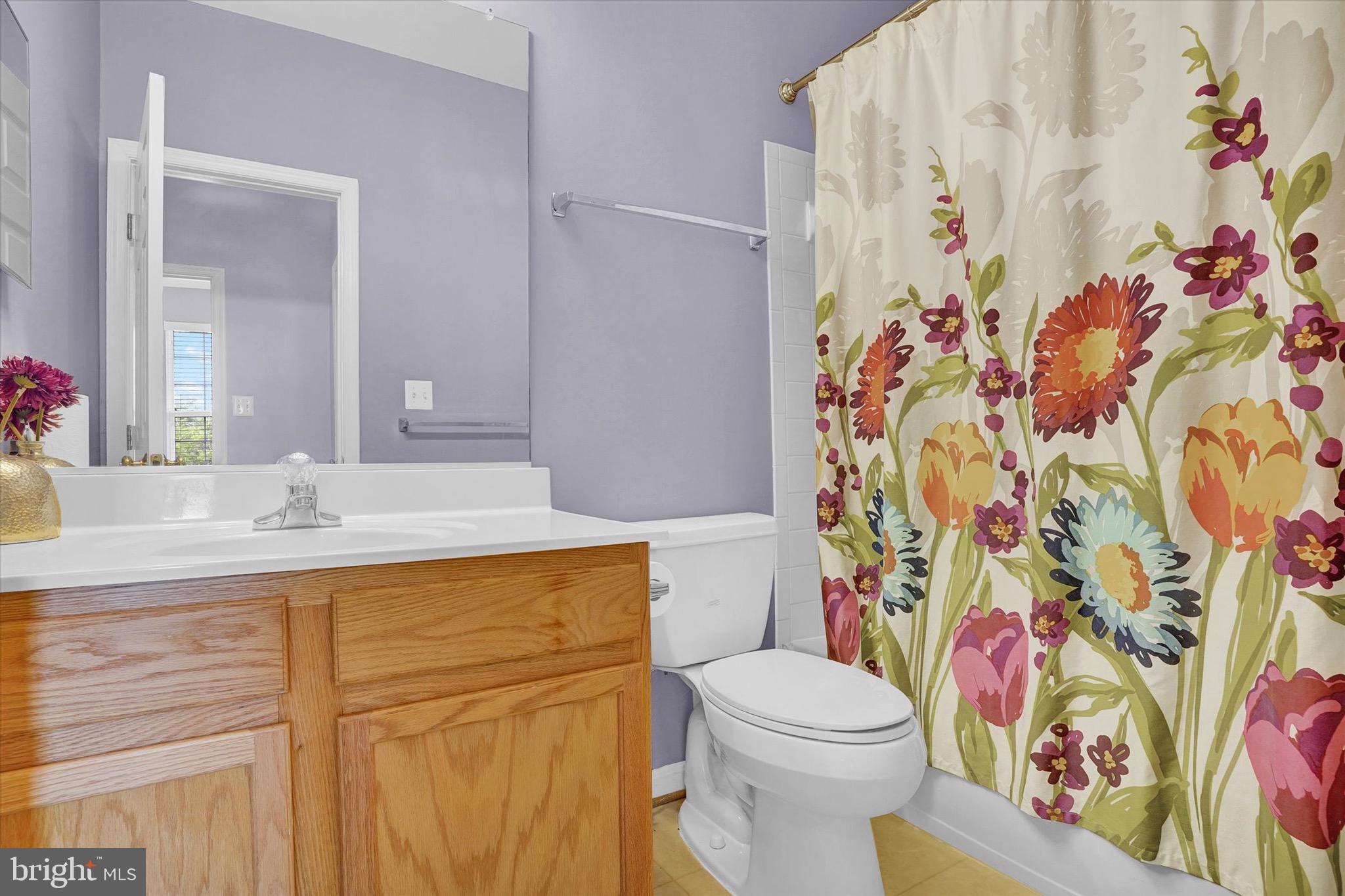 HAMPSHIRE HALL CONDO - Residential