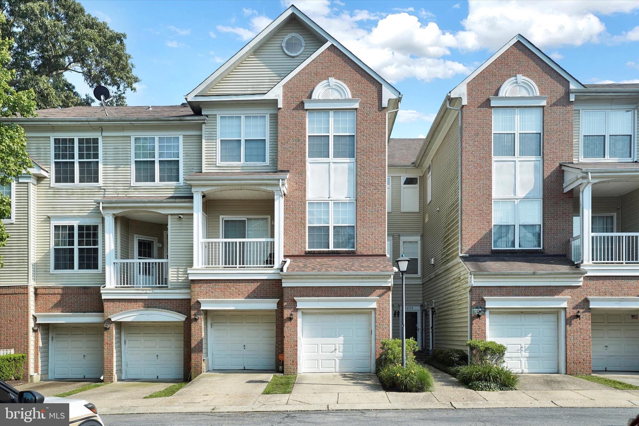 HAMPSHIRE HALL CONDO - Residential