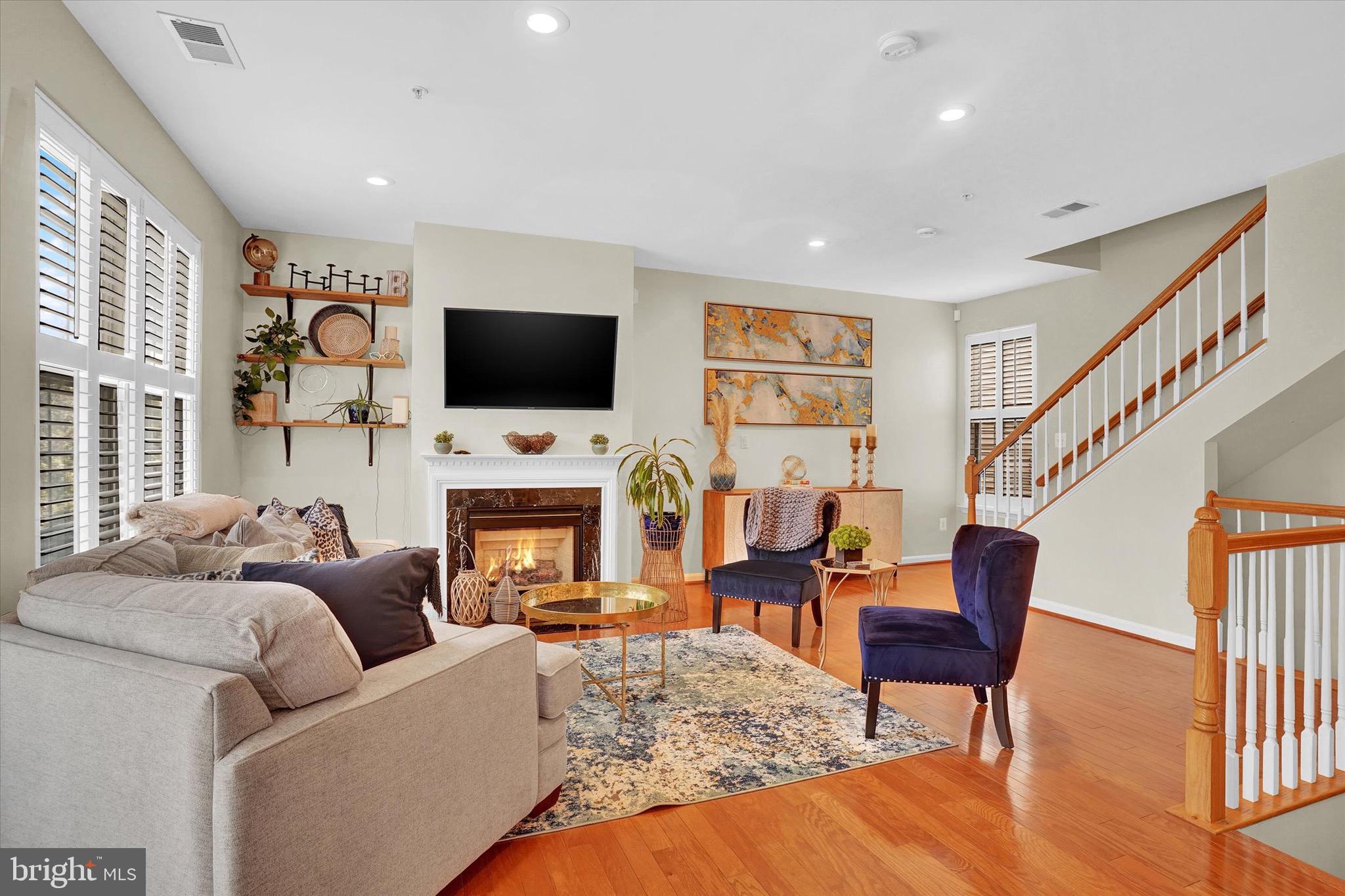 HAMPSHIRE HALL CONDO - Residential