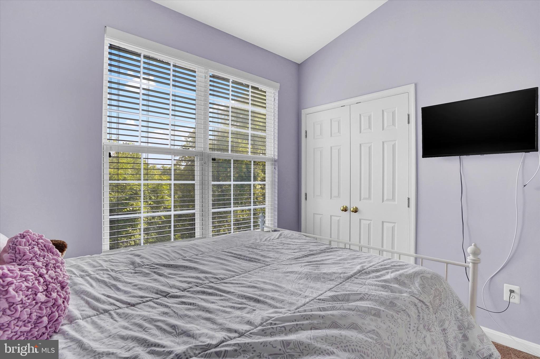 HAMPSHIRE HALL CONDO - Residential