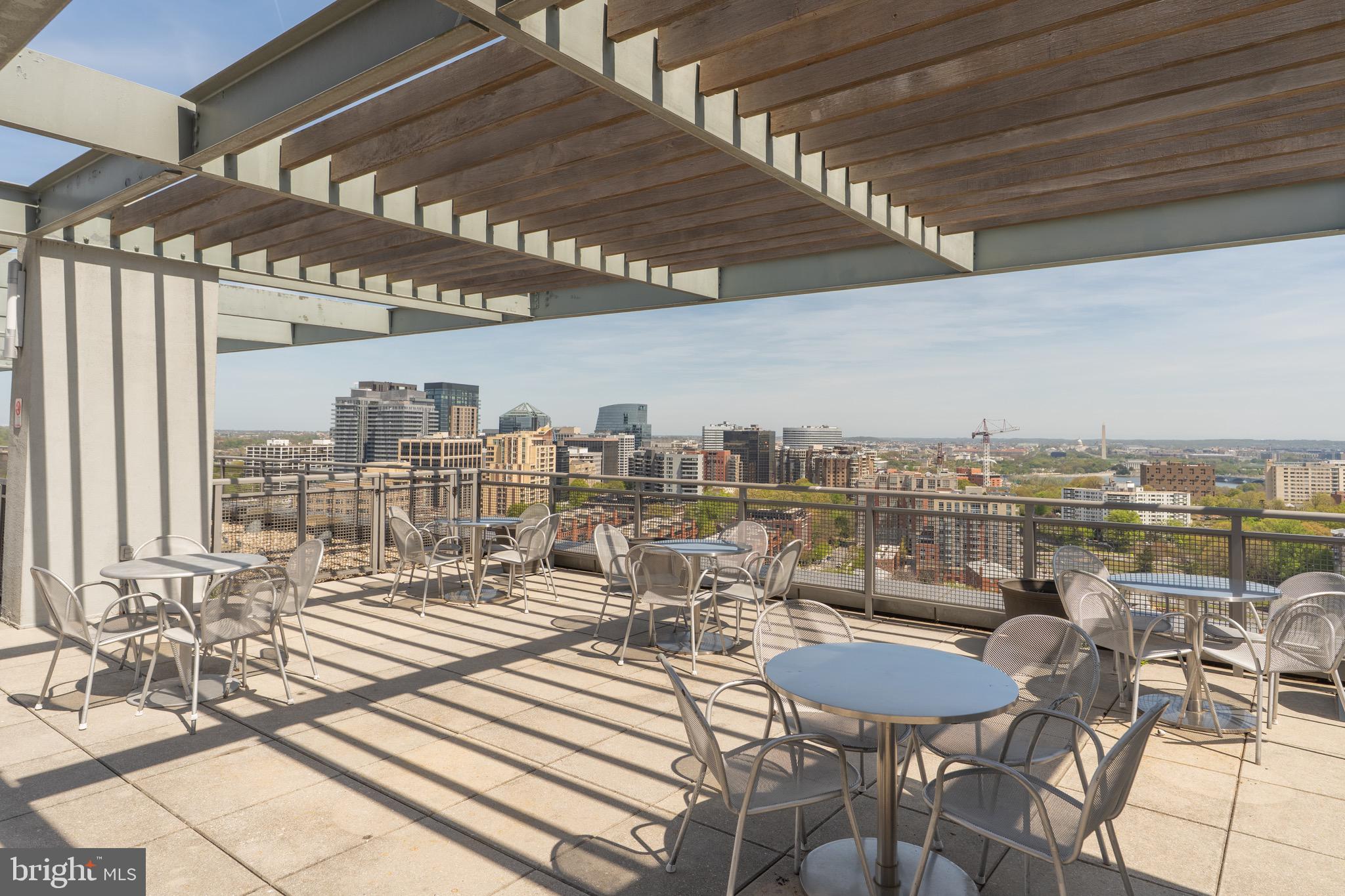 COURTHOUSE HILL - Residential