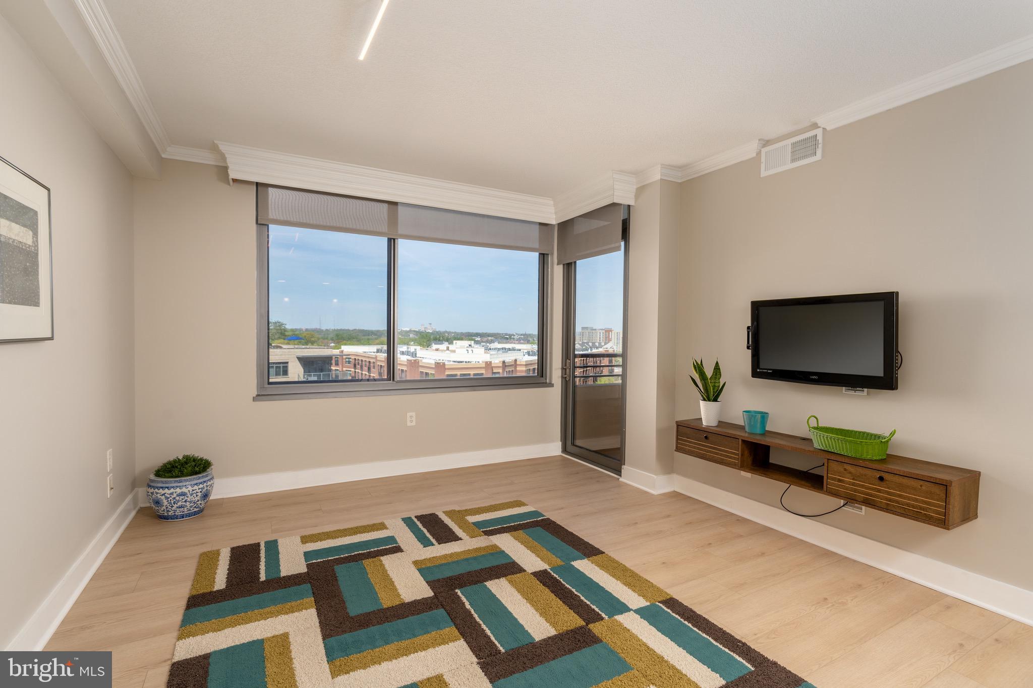 COURTHOUSE HILL - Residential