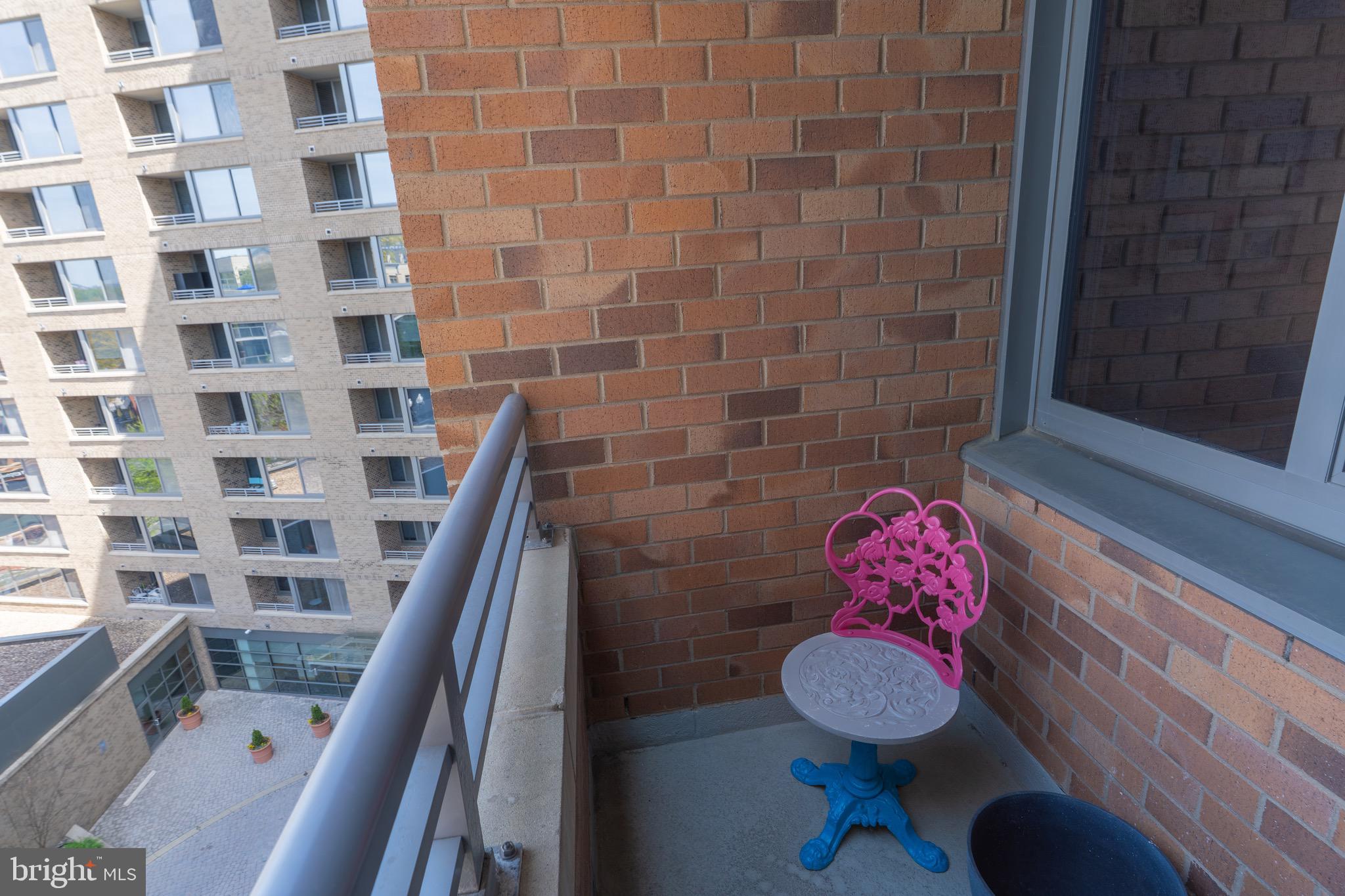 COURTHOUSE HILL - Residential