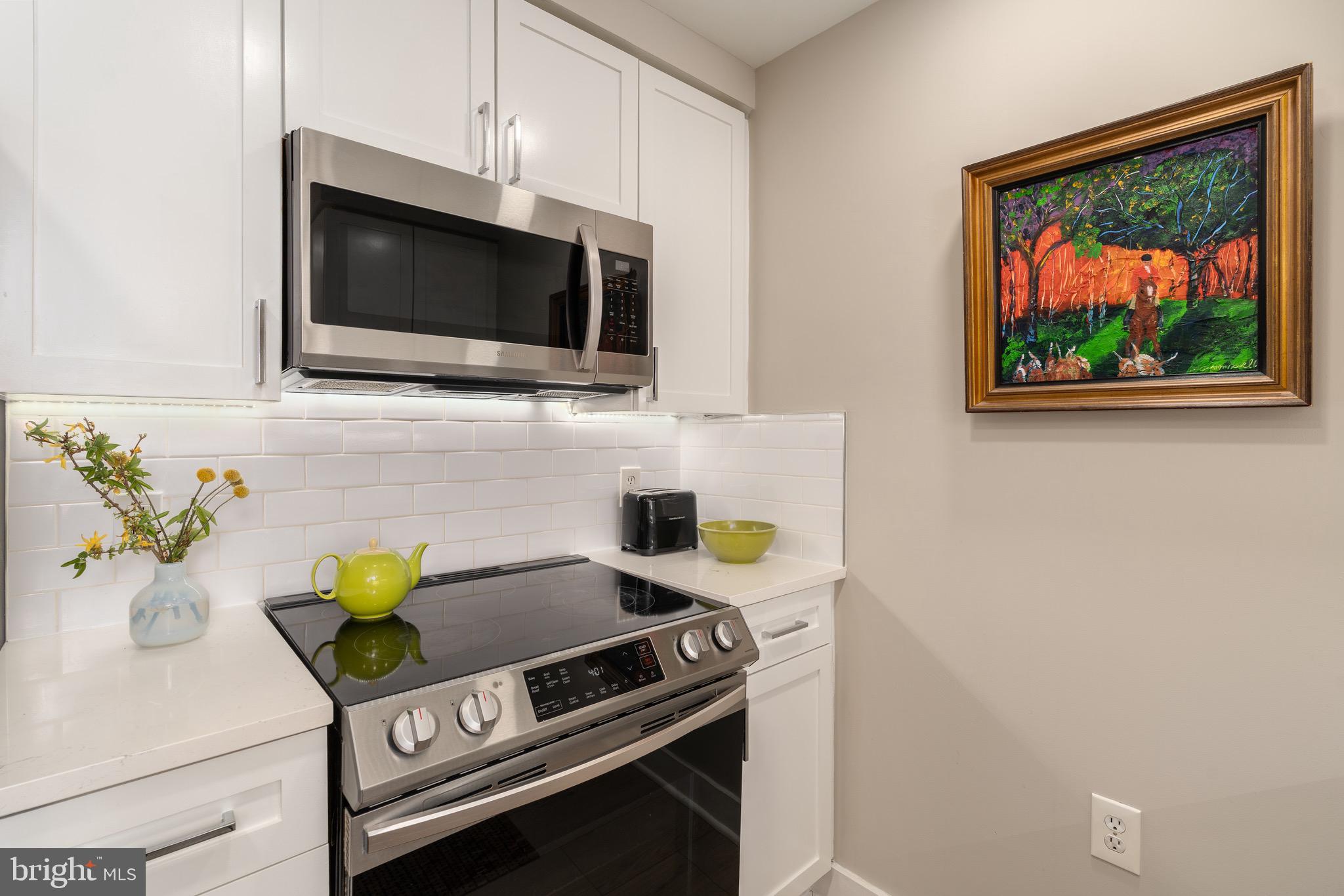 COURTHOUSE HILL - Residential