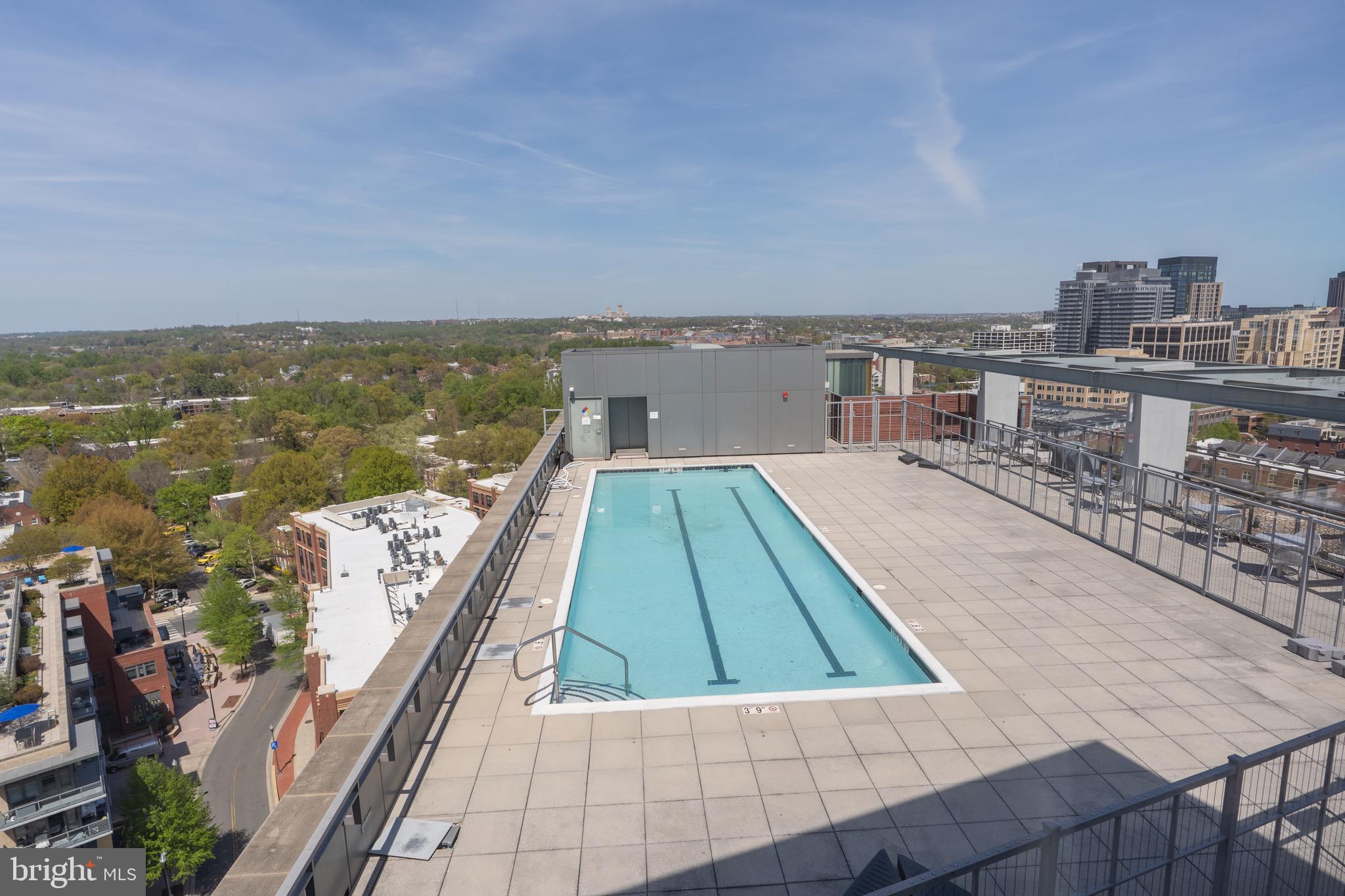 COURTHOUSE HILL - Residential