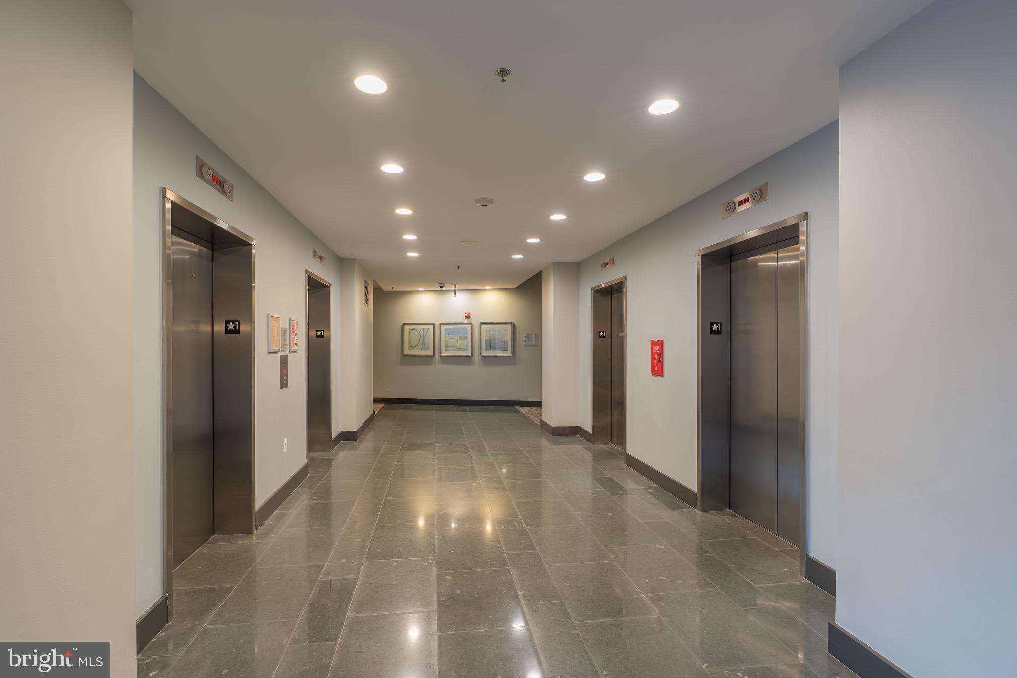 COURTHOUSE HILL - Residential