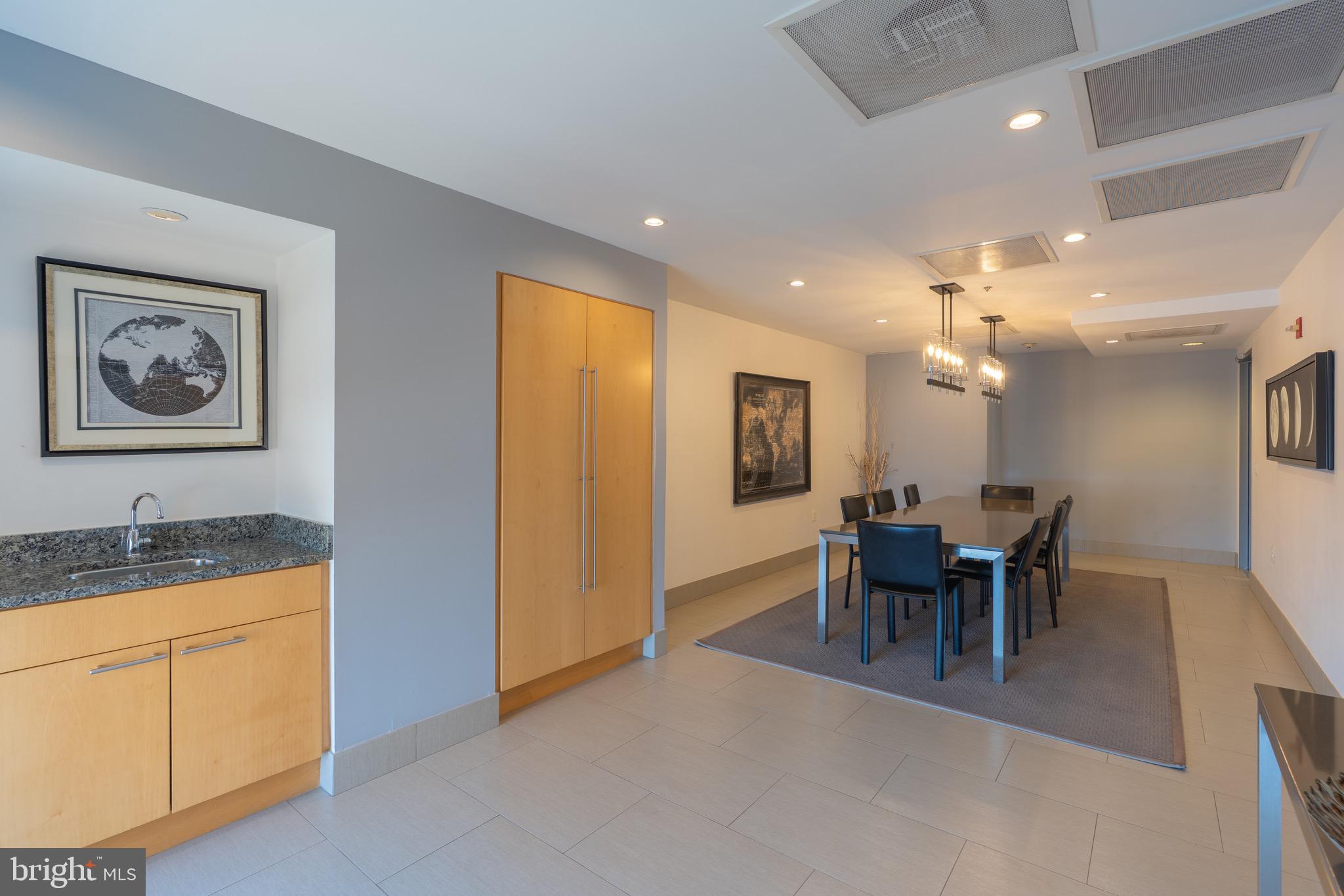 COURTHOUSE HILL - Residential