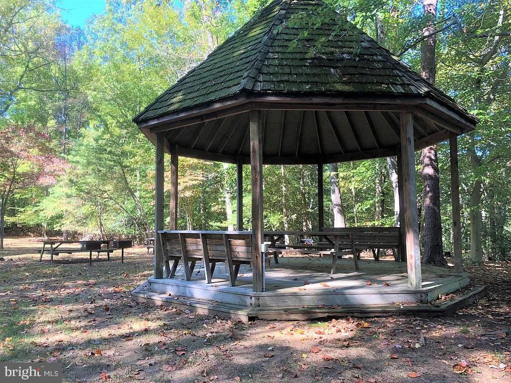 WINDFERN FOREST - Residential Lease