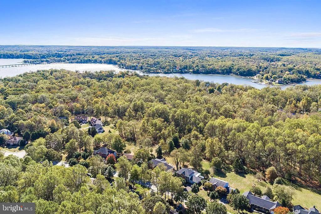 WINDFERN FOREST - Residential Lease