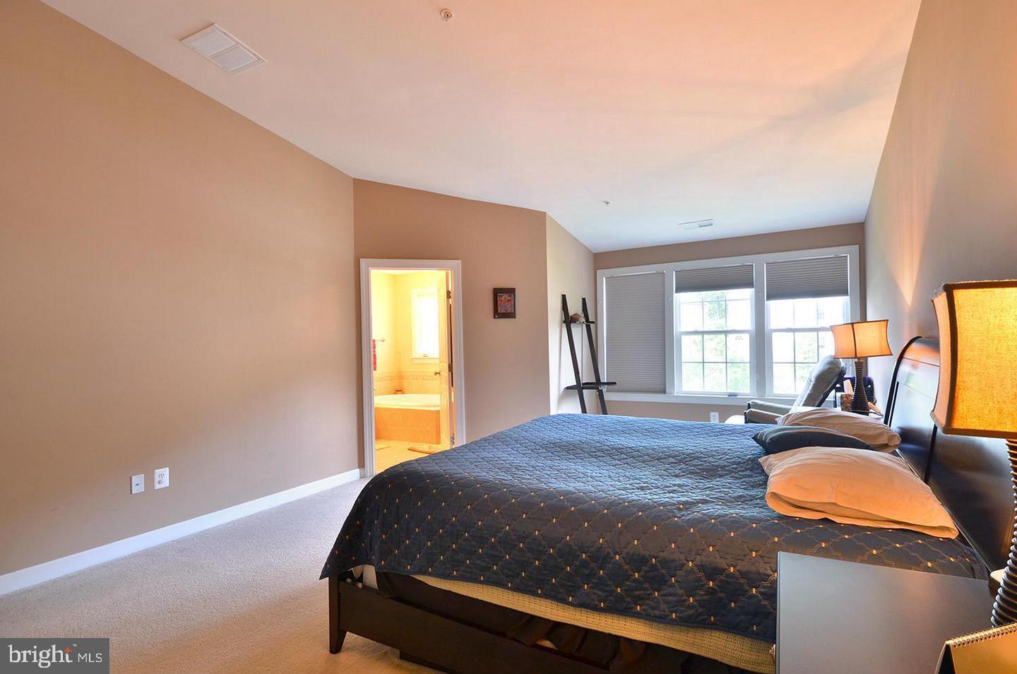 WHITE OAK - Residential Lease