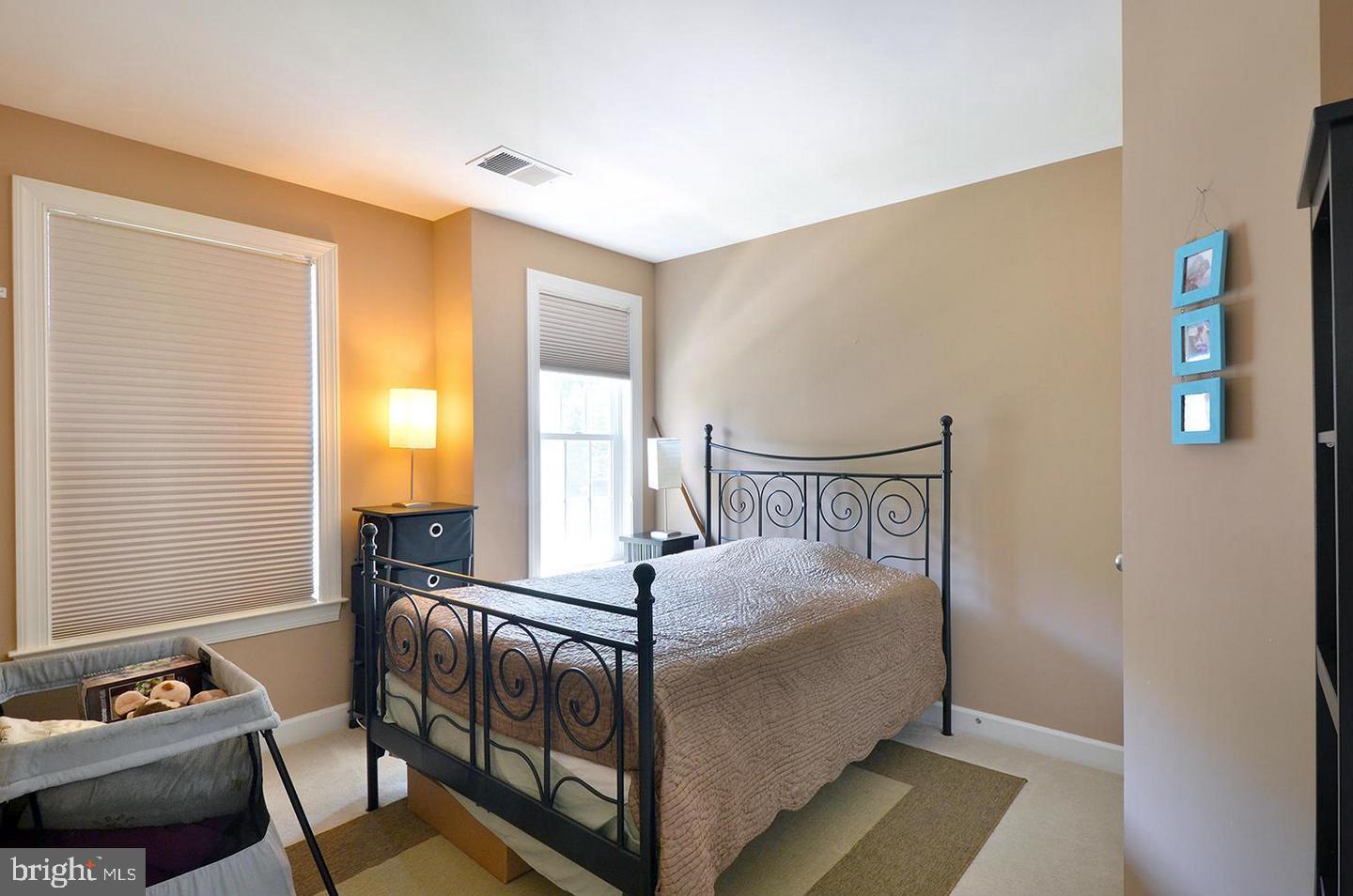 WHITE OAK - Residential Lease