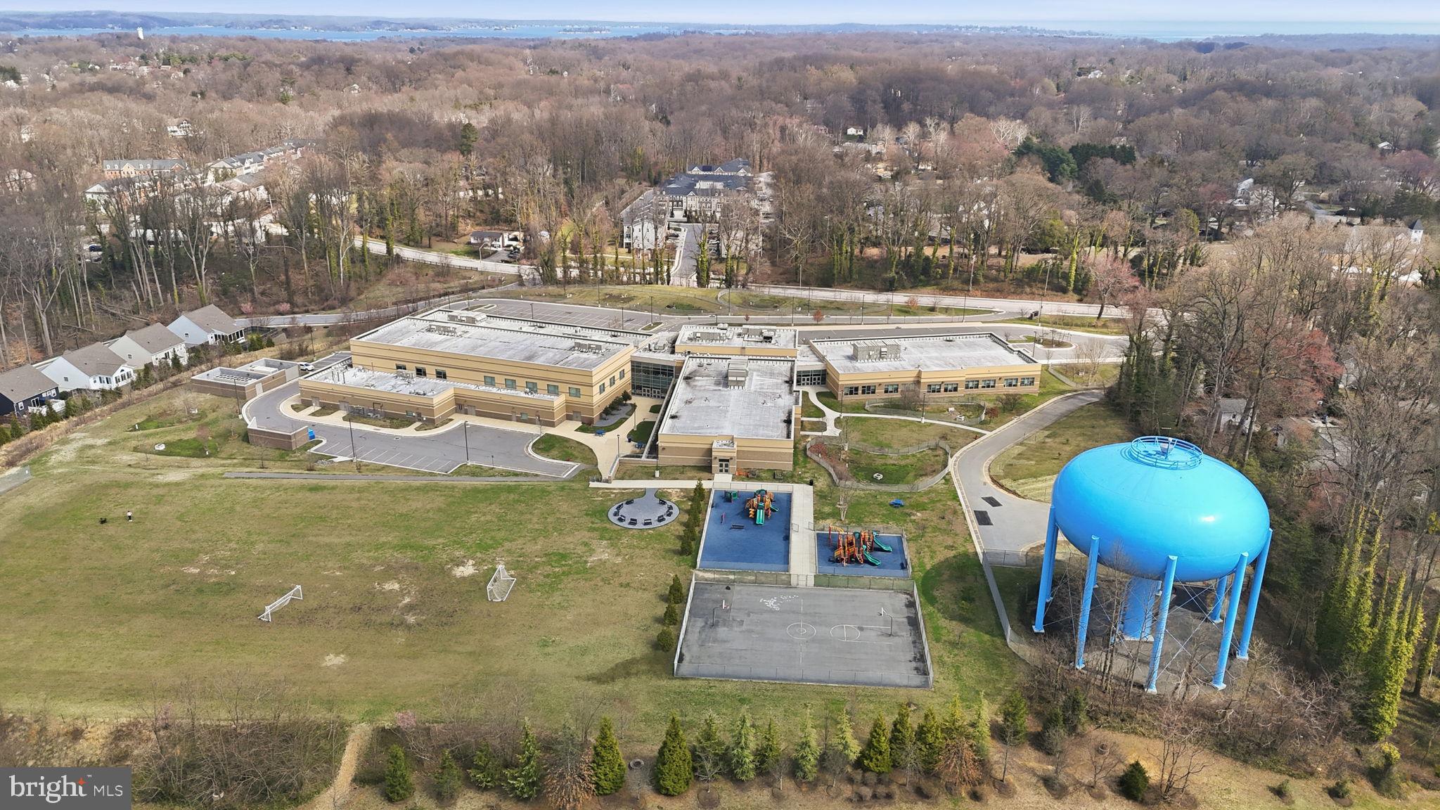 ADMIRALS RIDGE - Residential