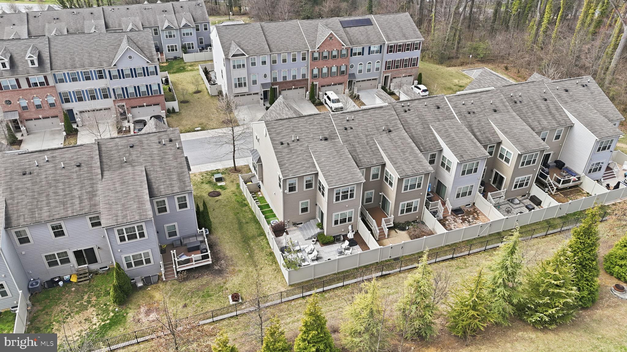 ADMIRALS RIDGE - Residential