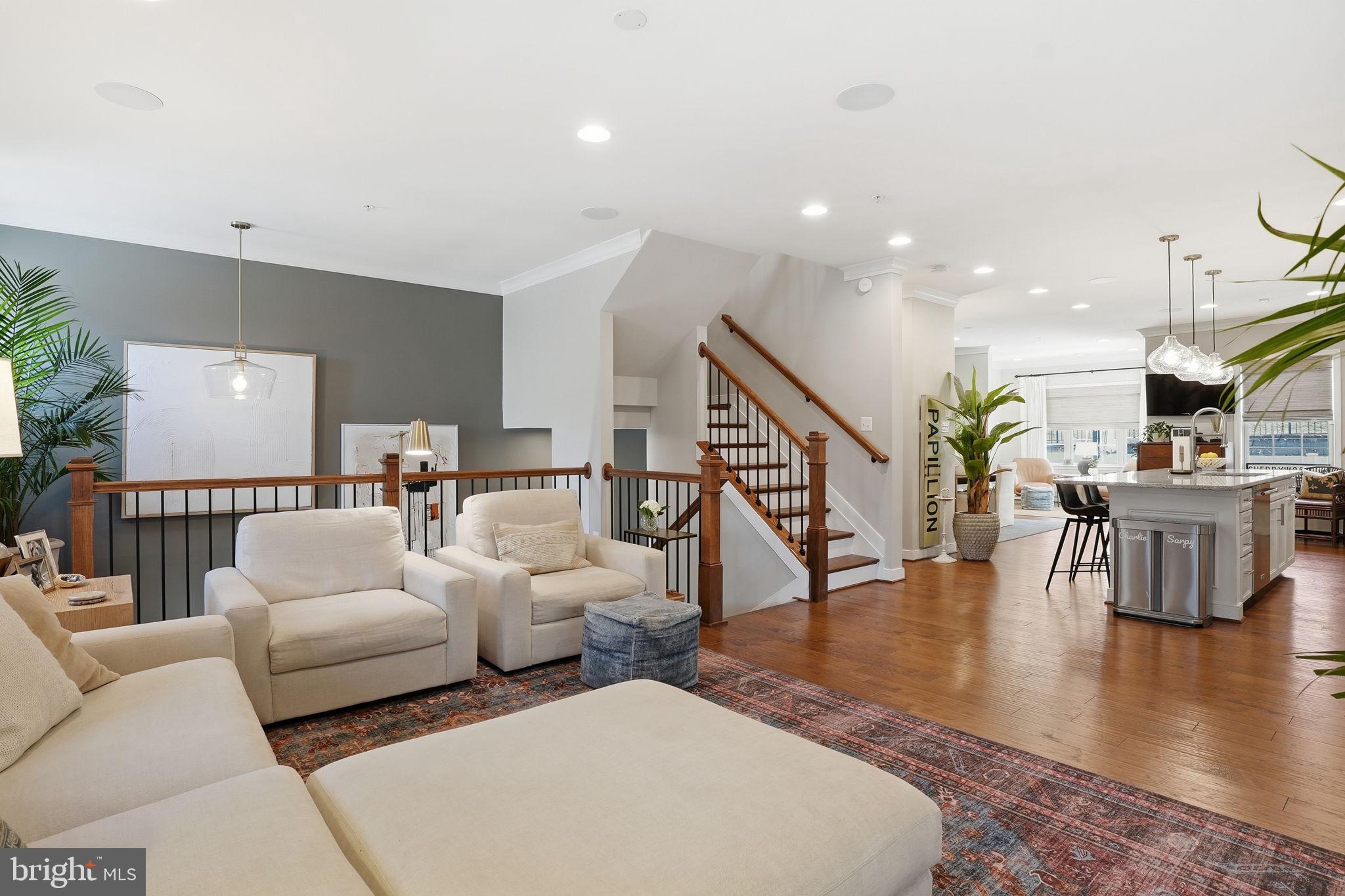 ADMIRALS RIDGE - Residential