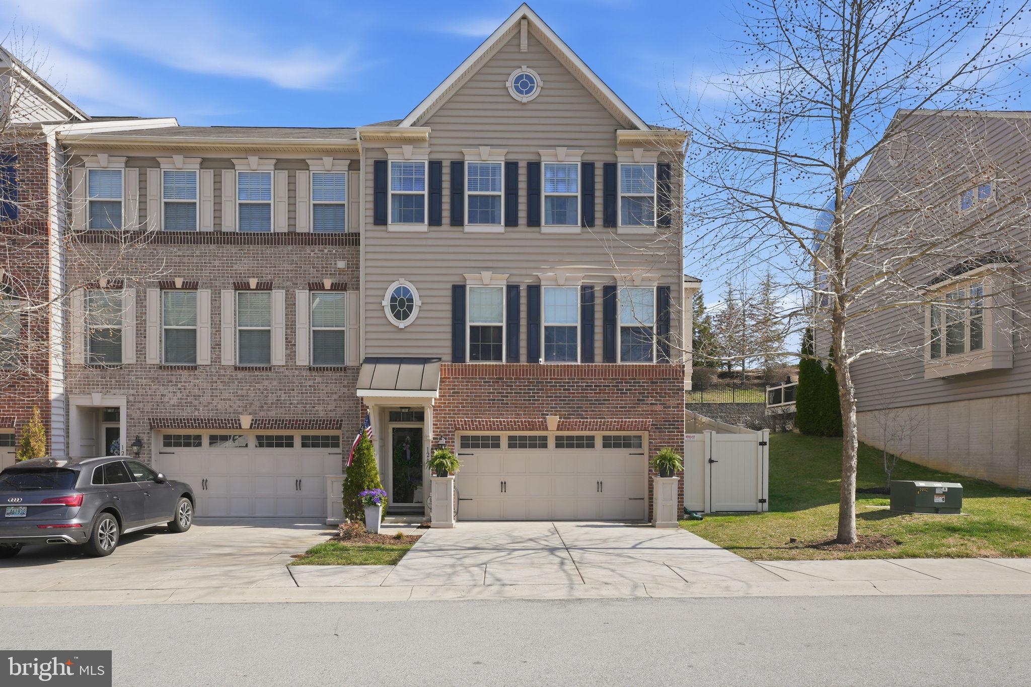 ADMIRALS RIDGE - Residential