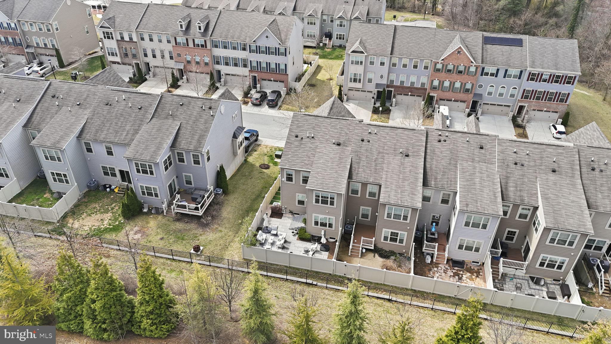 ADMIRALS RIDGE - Residential