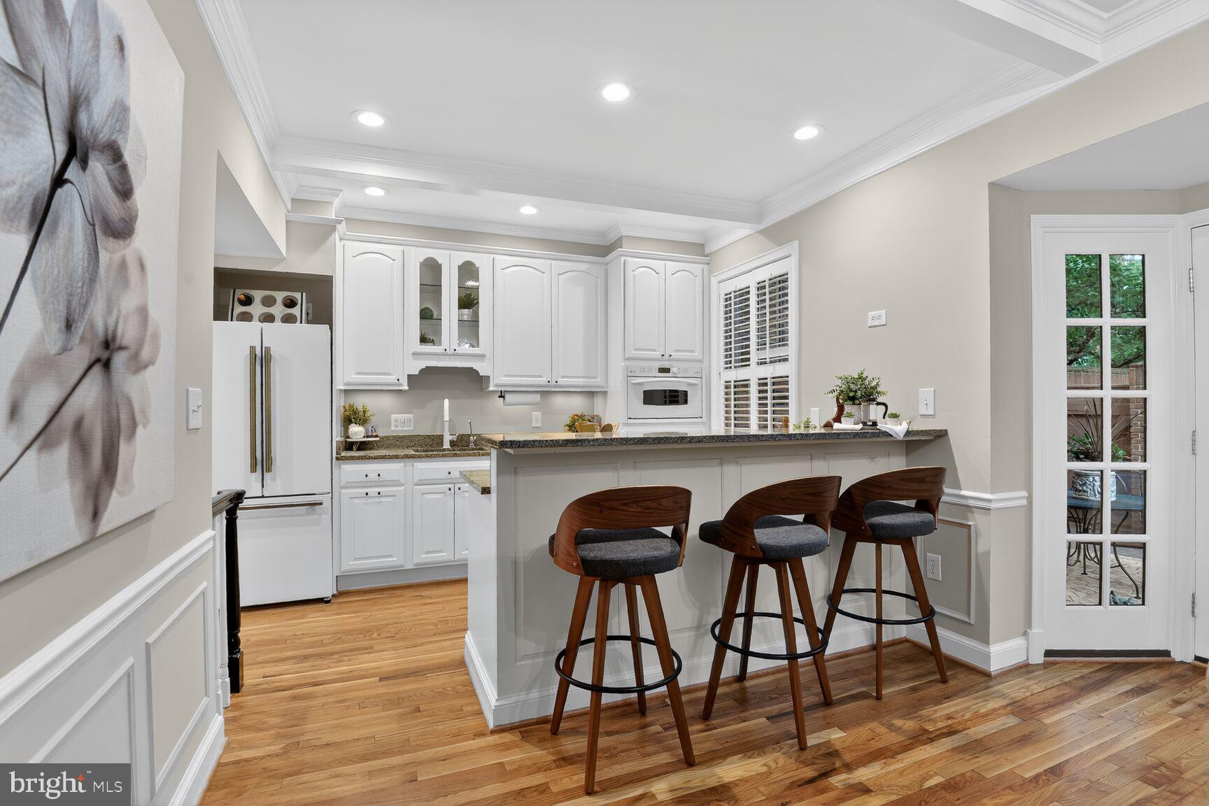 4383 WESTOVER PLACE NW