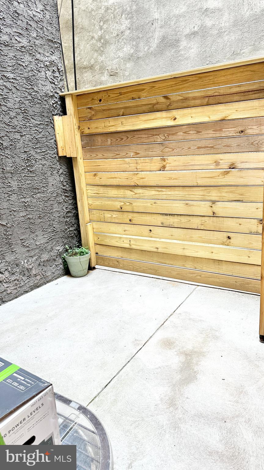 FRANCISVILLE - Residential Lease